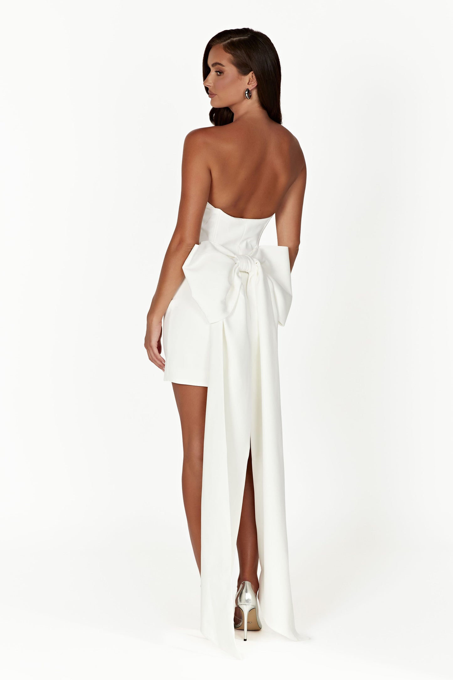 Mini-robe blanche sans bretelles avec nœud - Meredith
