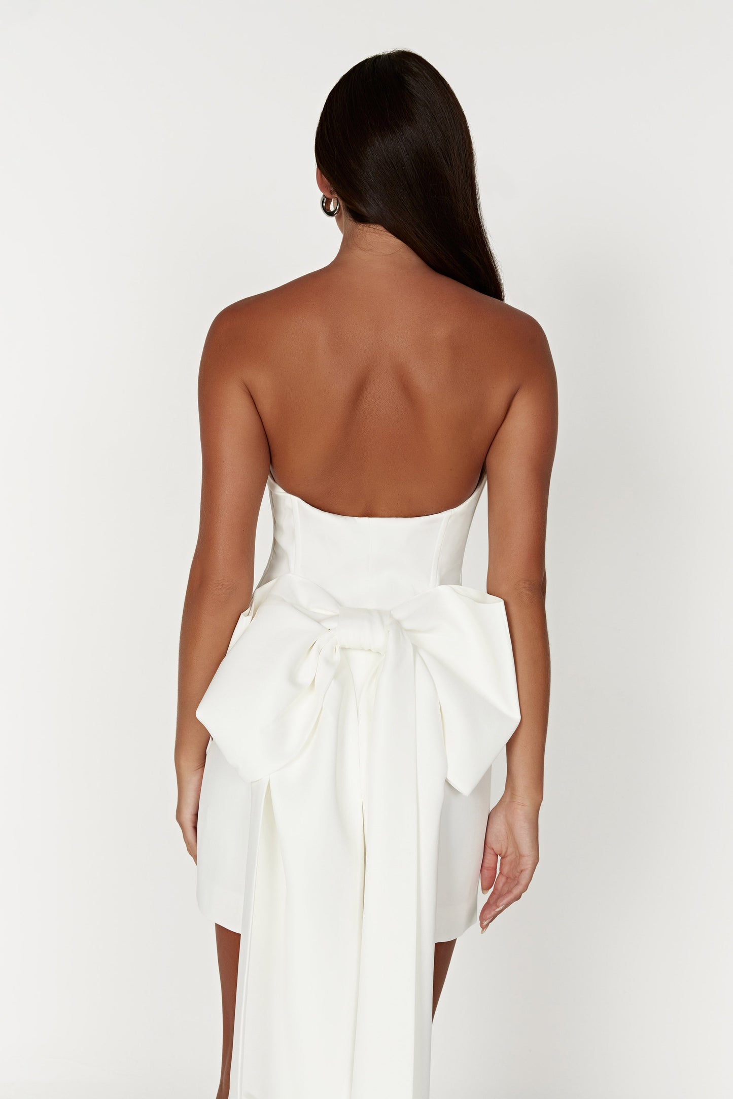 Mini-robe blanche sans bretelles avec nœud - Meredith