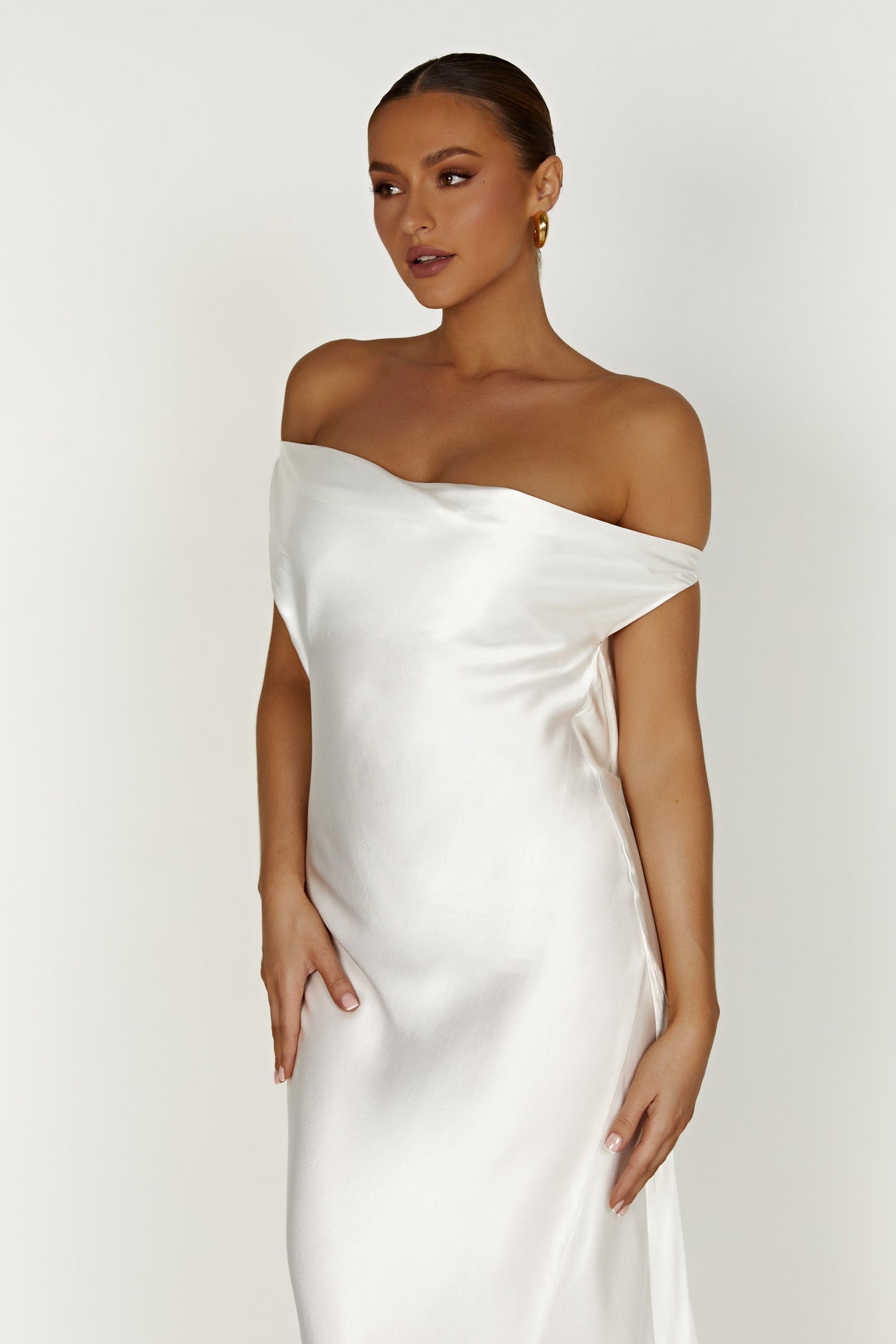 Robe Maxi Yvette à Bretelles avec Emmanchure Asymétrique - Blanc