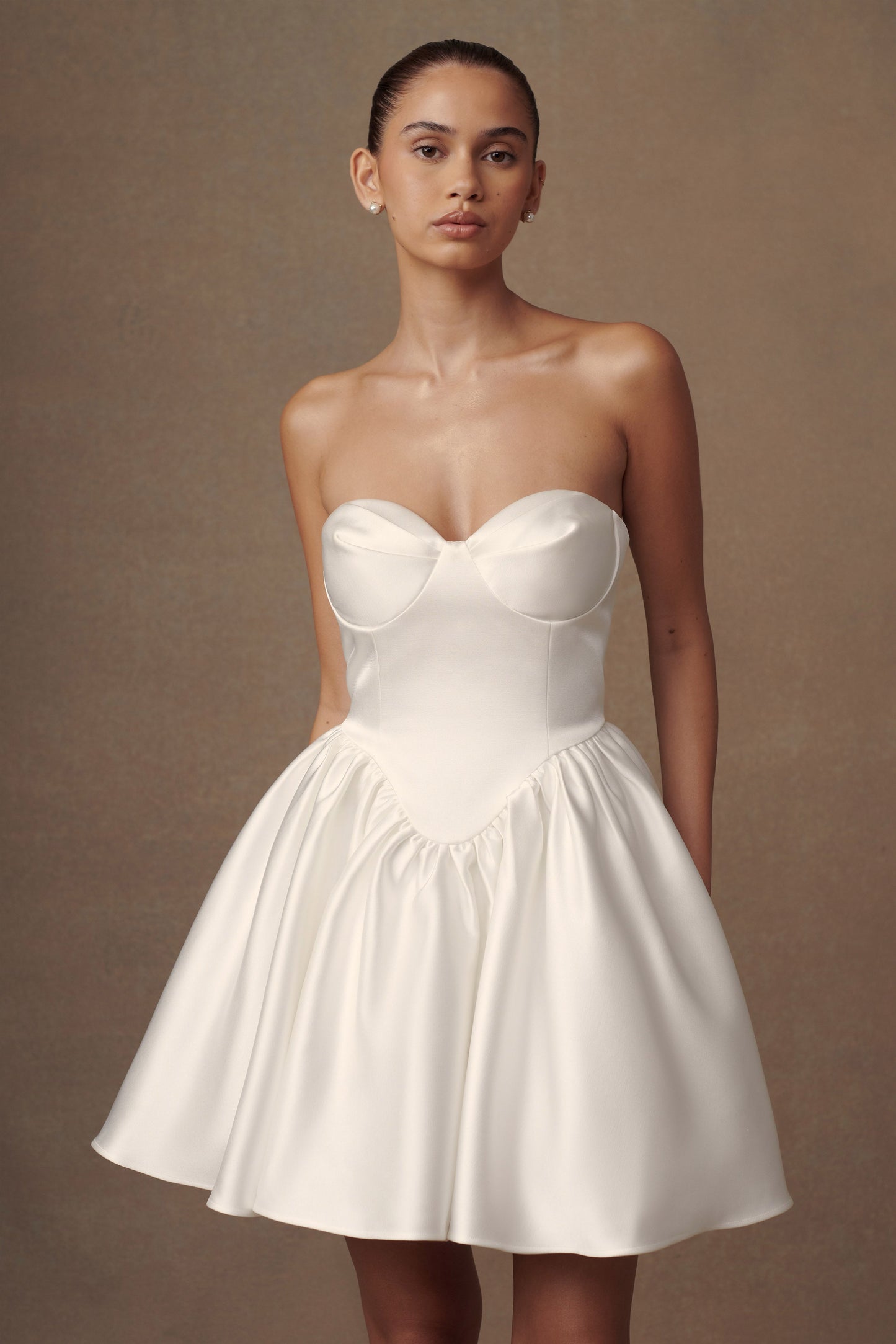 Hollie Robe Mini Corset Structurelle - Blanche