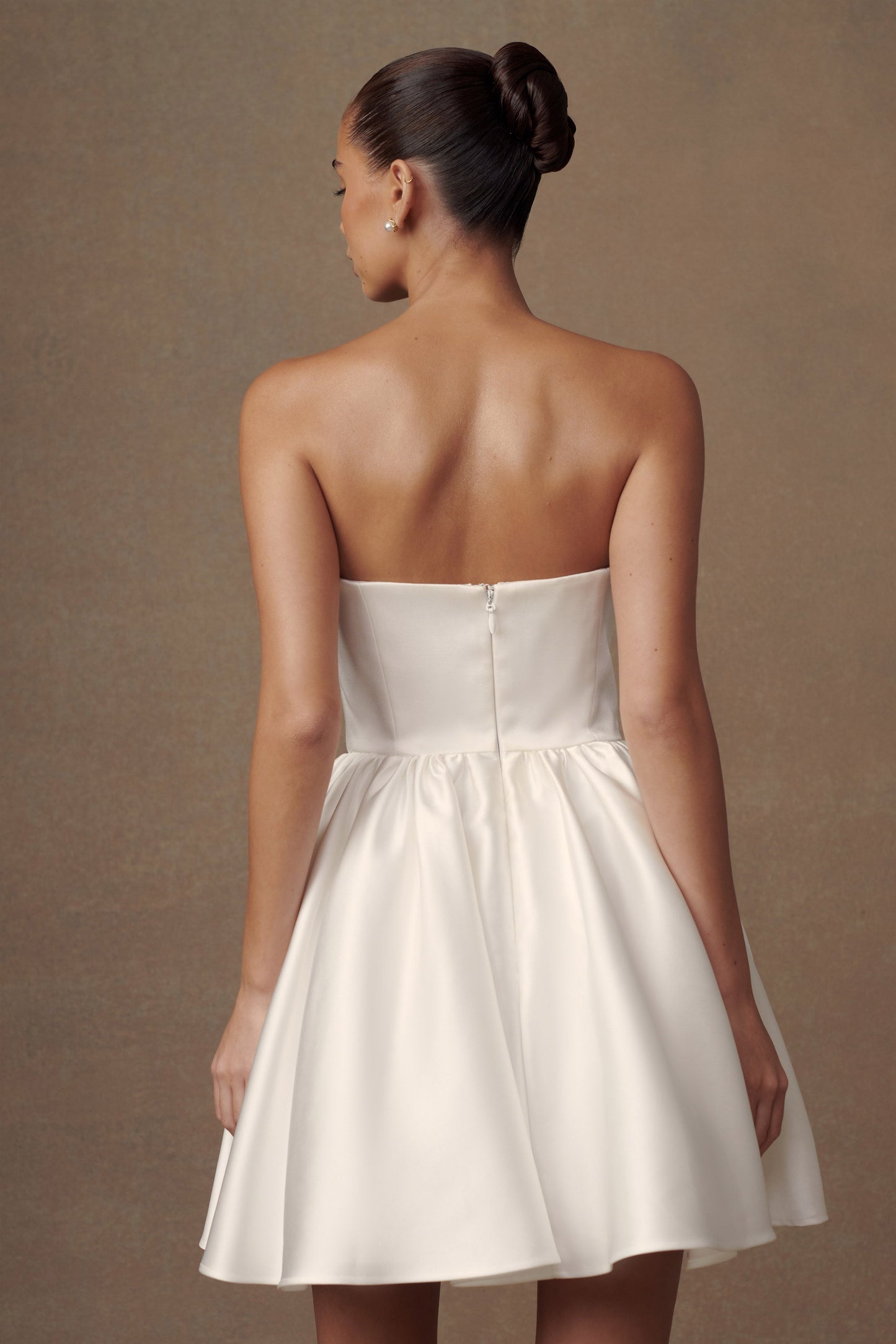 Hollie Robe Mini Corset Structurelle - Blanche