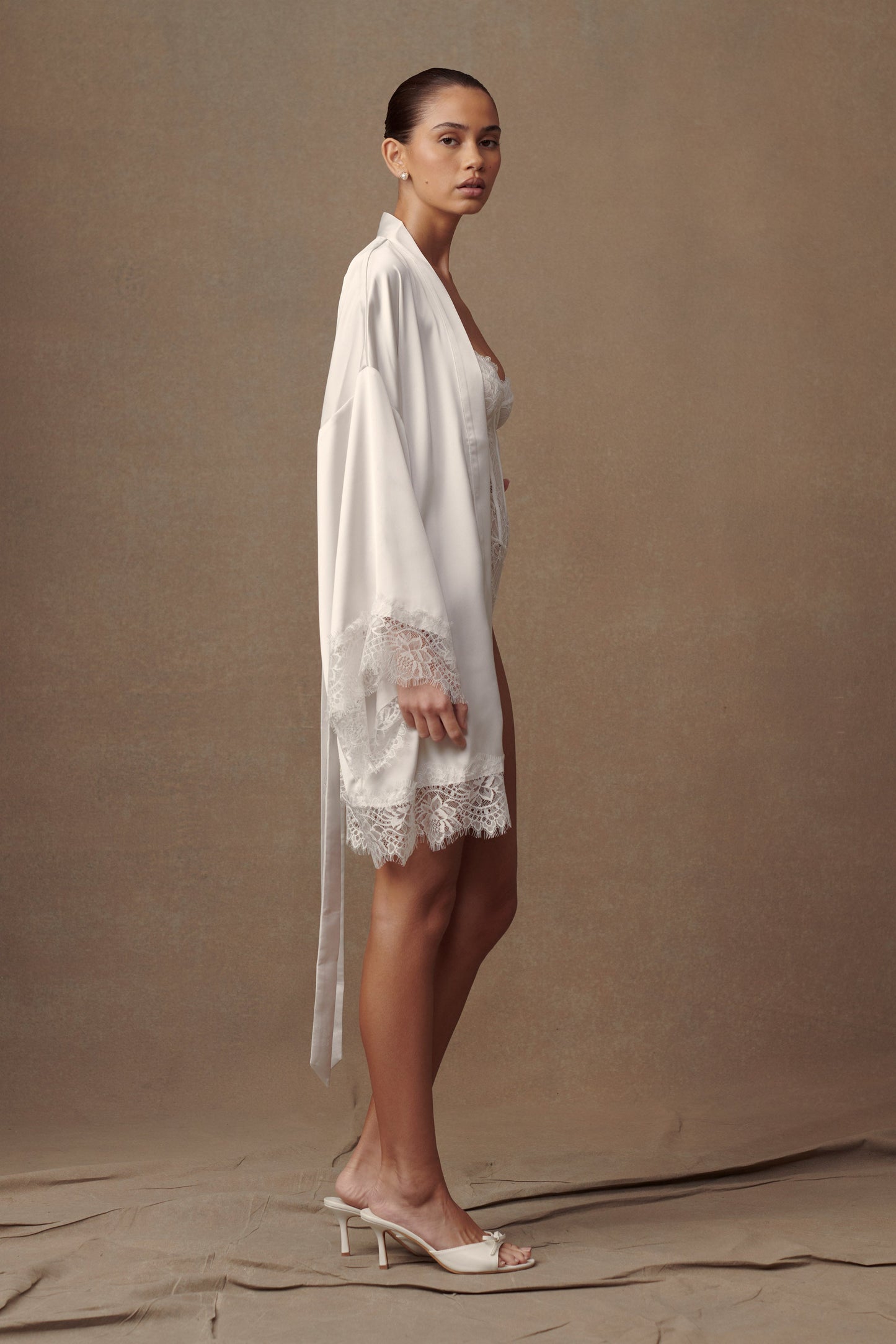 Manteau de mariée Annabeth à bordure de dentelle - Blanc
