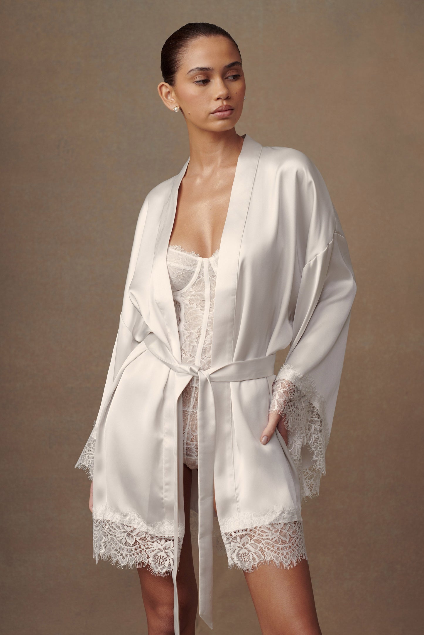 Manteau de mariée Annabeth à bordure de dentelle - Blanc