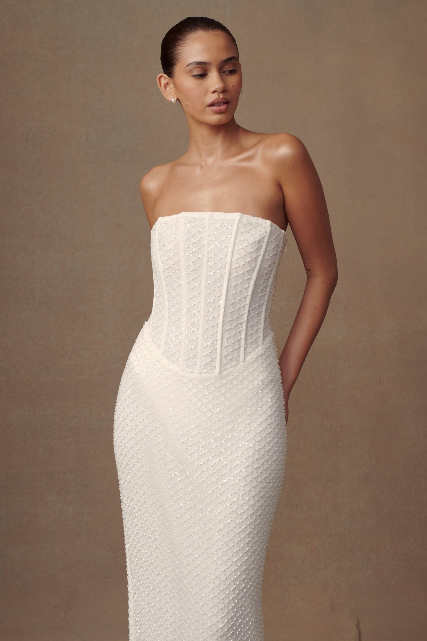 Robe Maxi Gemma sans bretelles à paillettes - Blanche