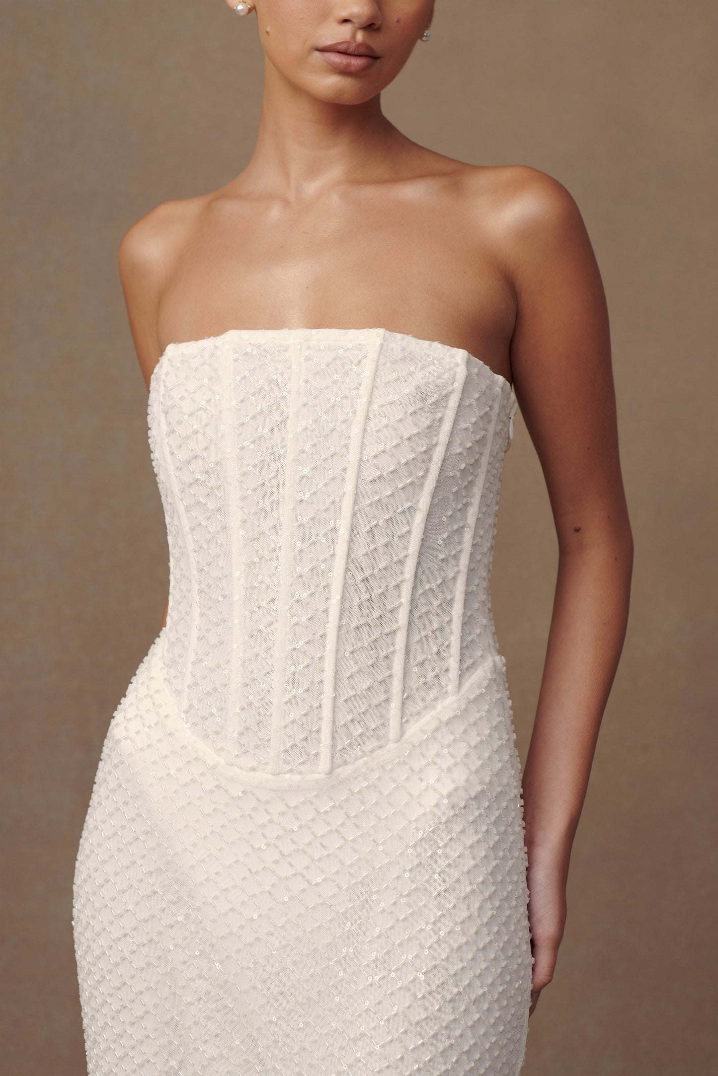 Robe Maxi Gemma sans bretelles à paillettes - Blanche