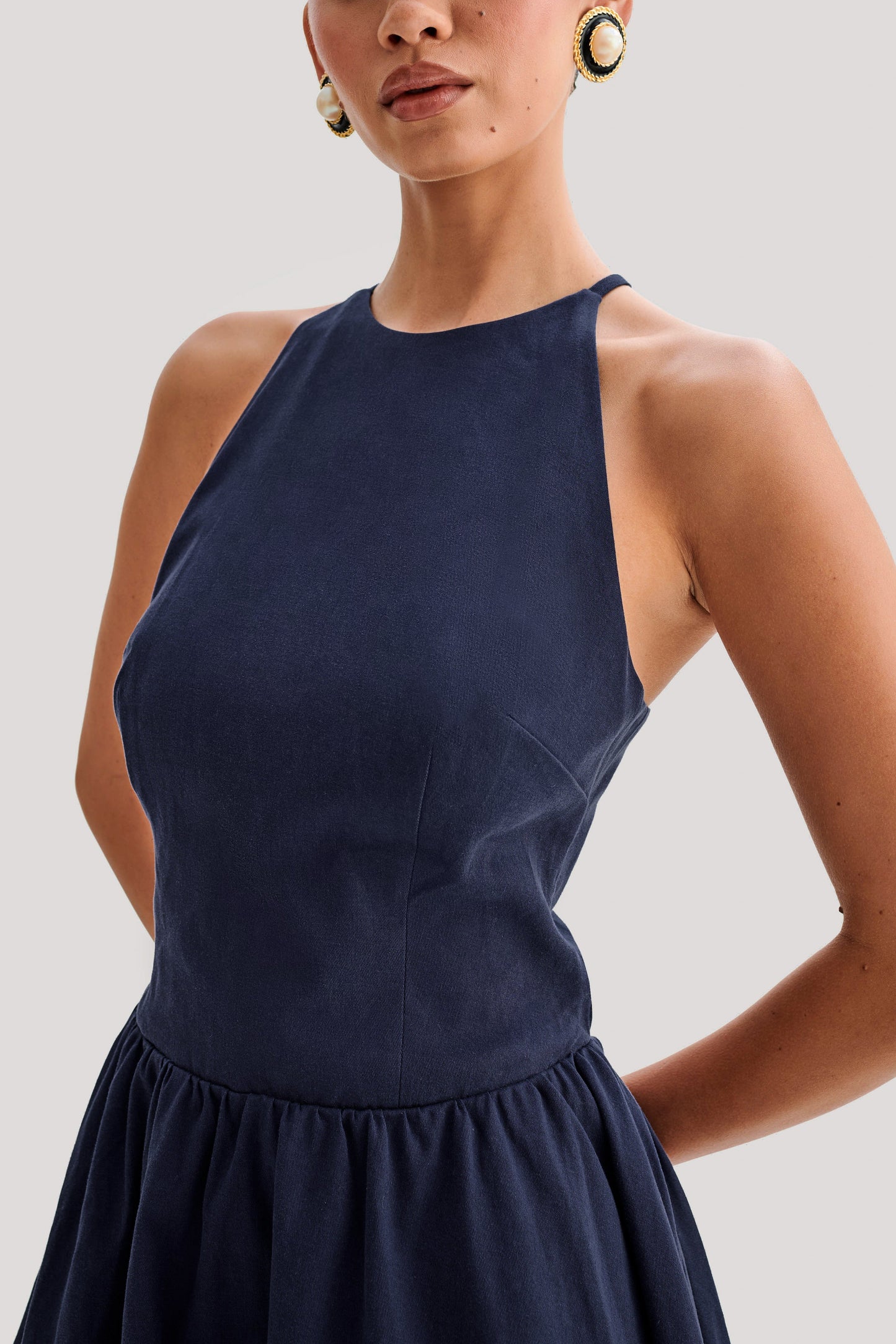 Mini-robe Carolina en coton avec décolleté en halter - Bleu marine