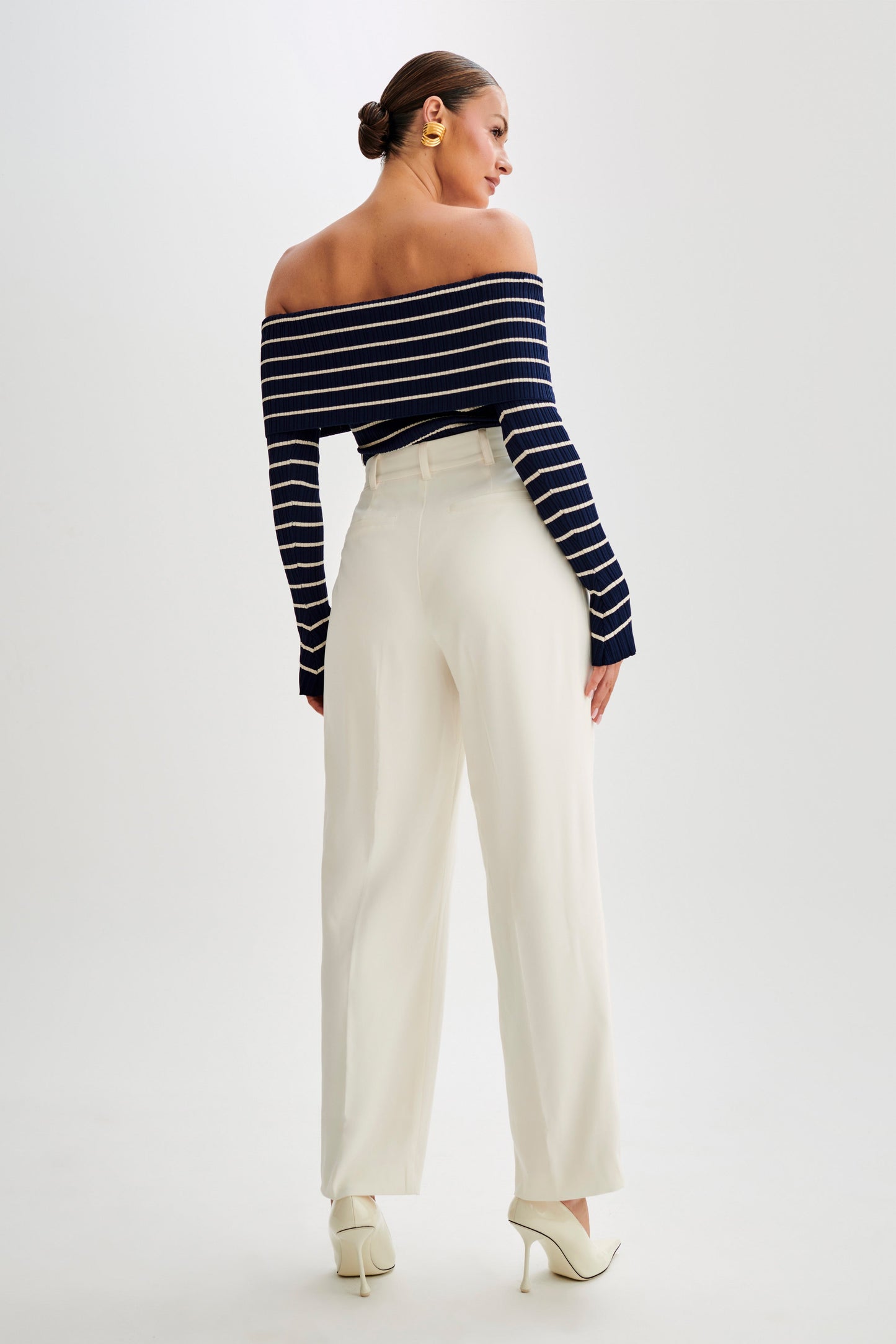 Top en tricot à épaules dénudées Dominica - Bleu marine