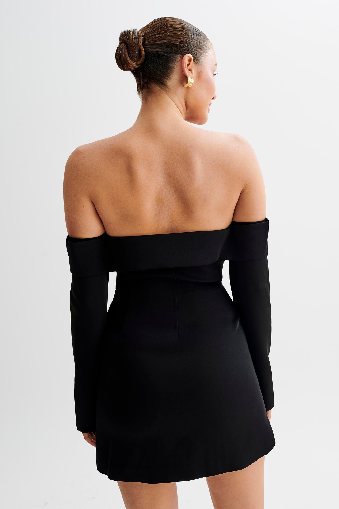 Robe mini Hugo à manches courtes et épaules dénudées - Noir