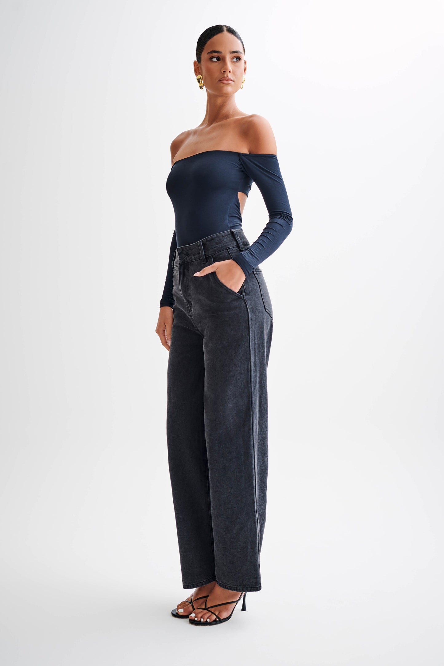 Body à manches longues en modal avec épaules dénudées Peta - Noir