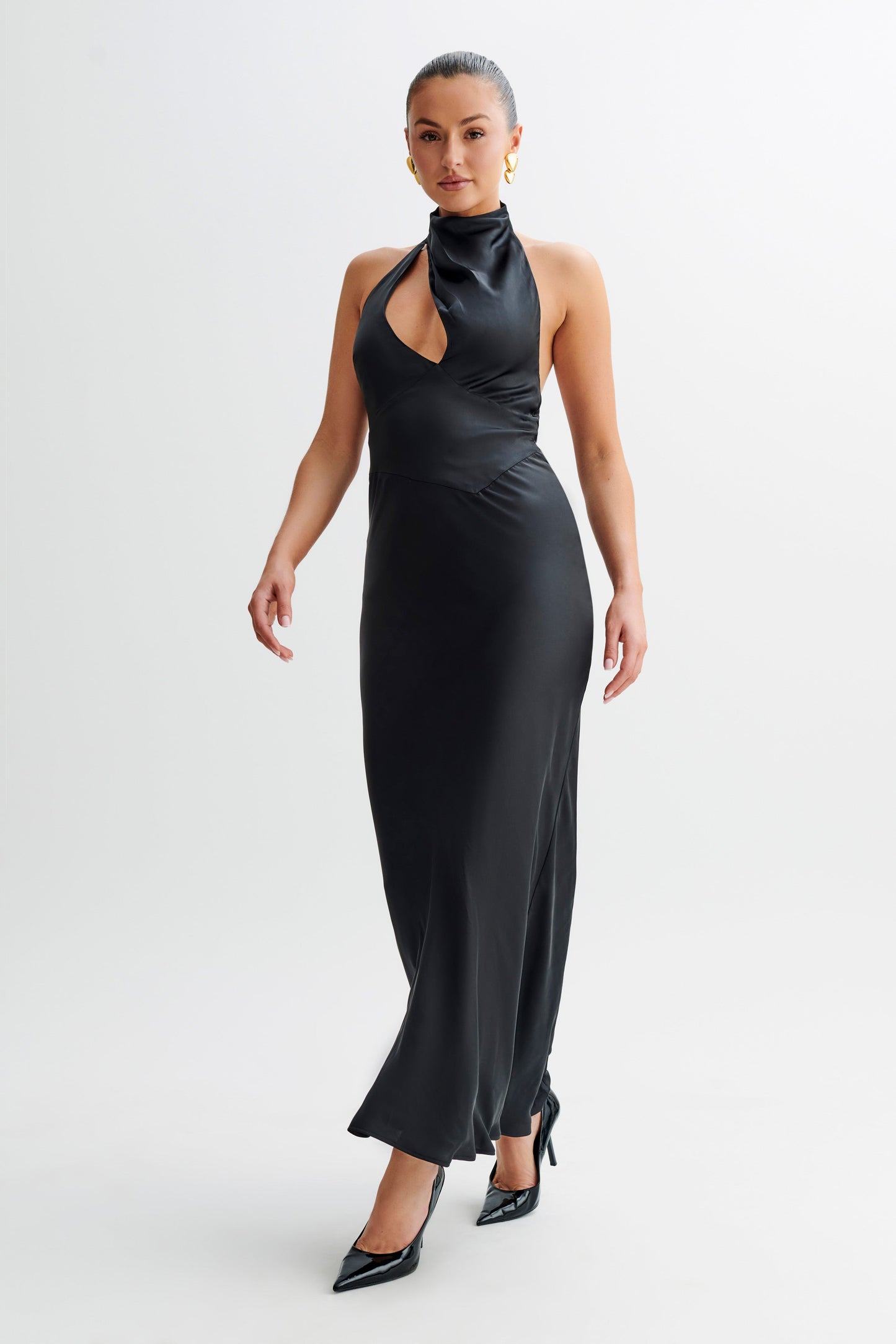 Robe Maxi Belladonna en Satin avec Décolleté Halter - Noir