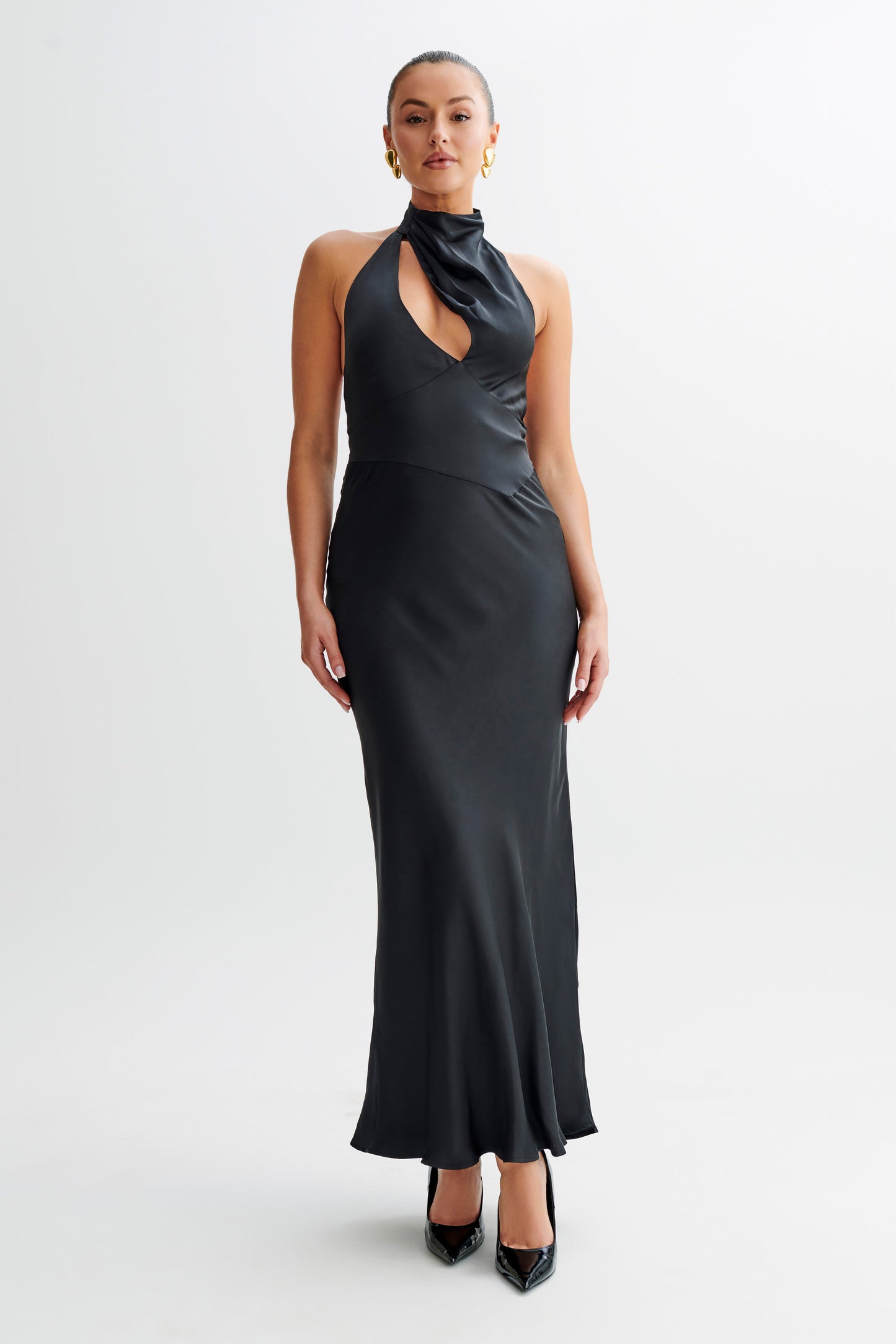Robe Maxi Belladonna en Satin avec Décolleté Halter - Noir