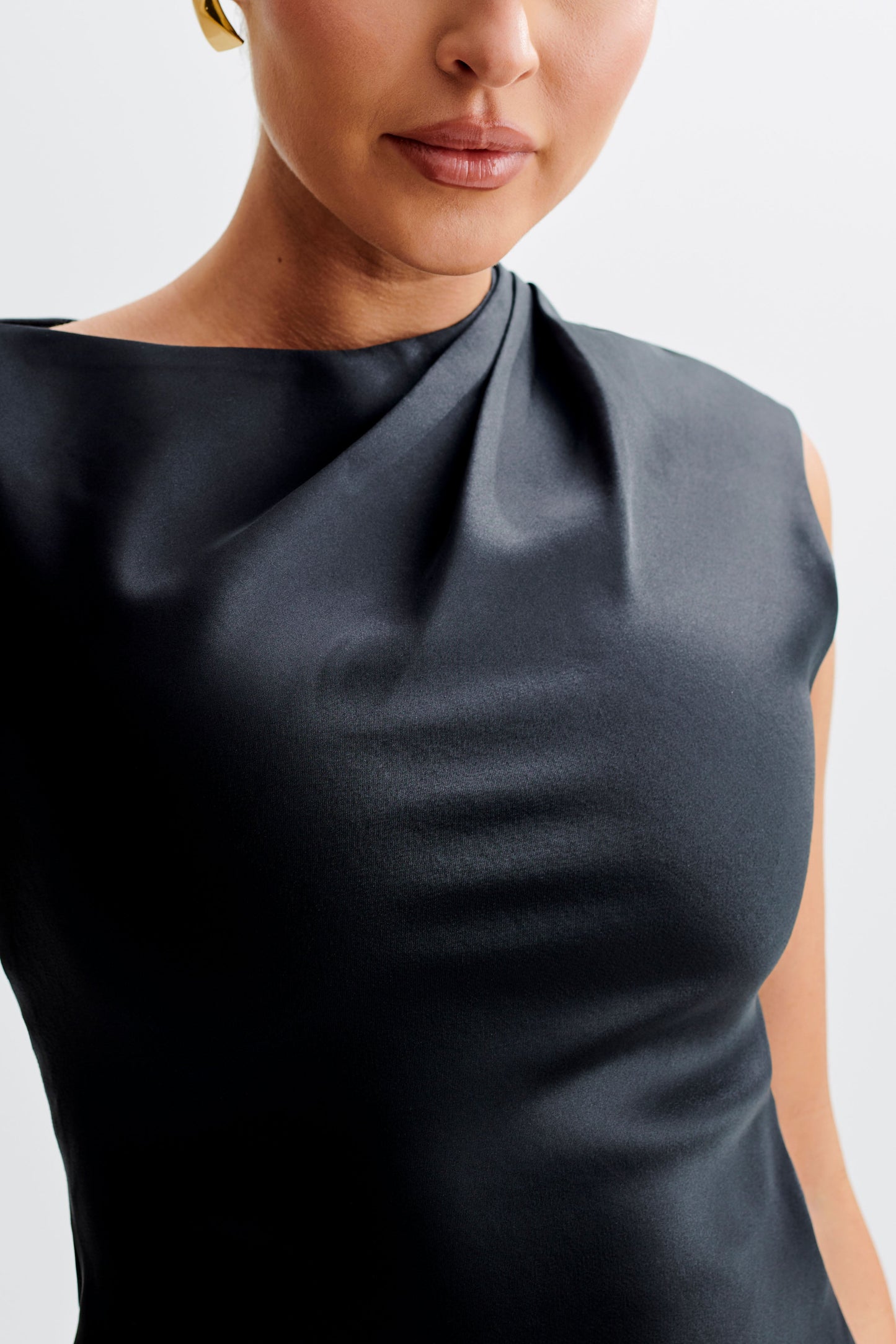Mini-robe structurée en satin Granger - Noir
