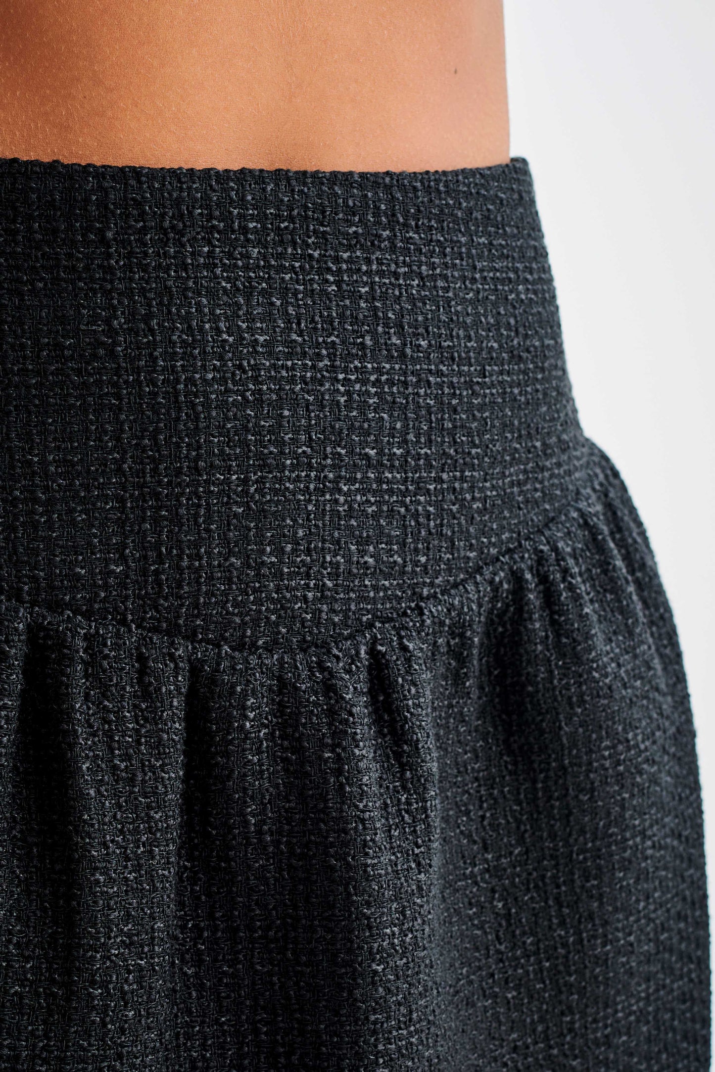 Jupe mini bouclette à volants Cyrus - Noir