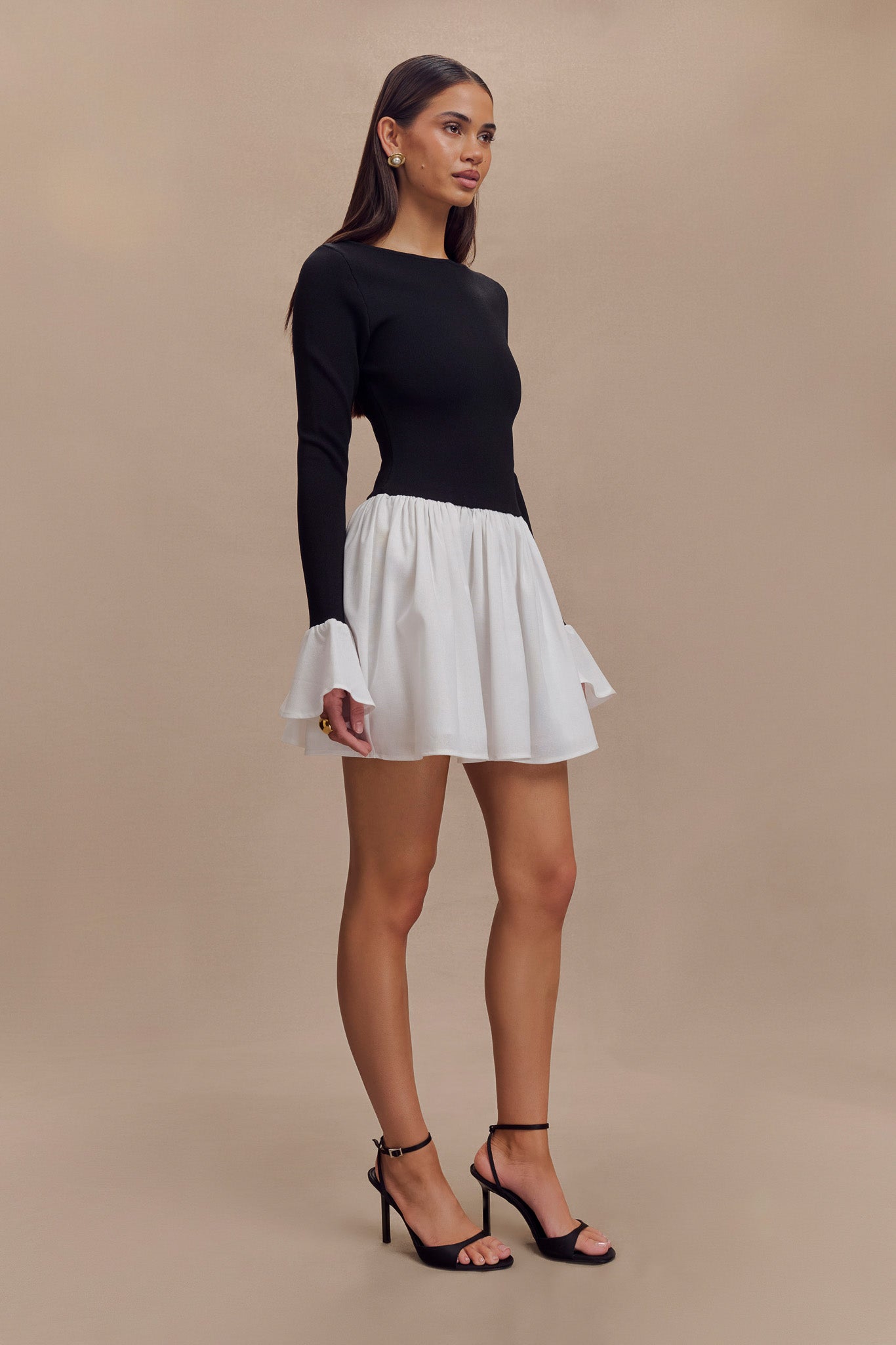 Mini-robe en tricot et lin Sansa - Noir et blanc