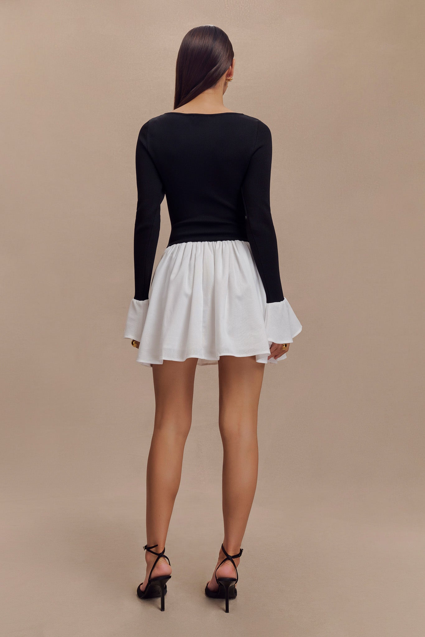 Mini-robe en tricot et lin Sansa - Noir et blanc