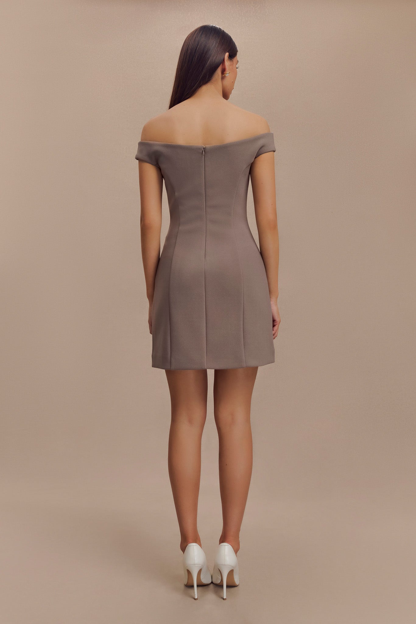 Mini-robe en crêpe à épaules dénudées Cassidy - Gris fumé