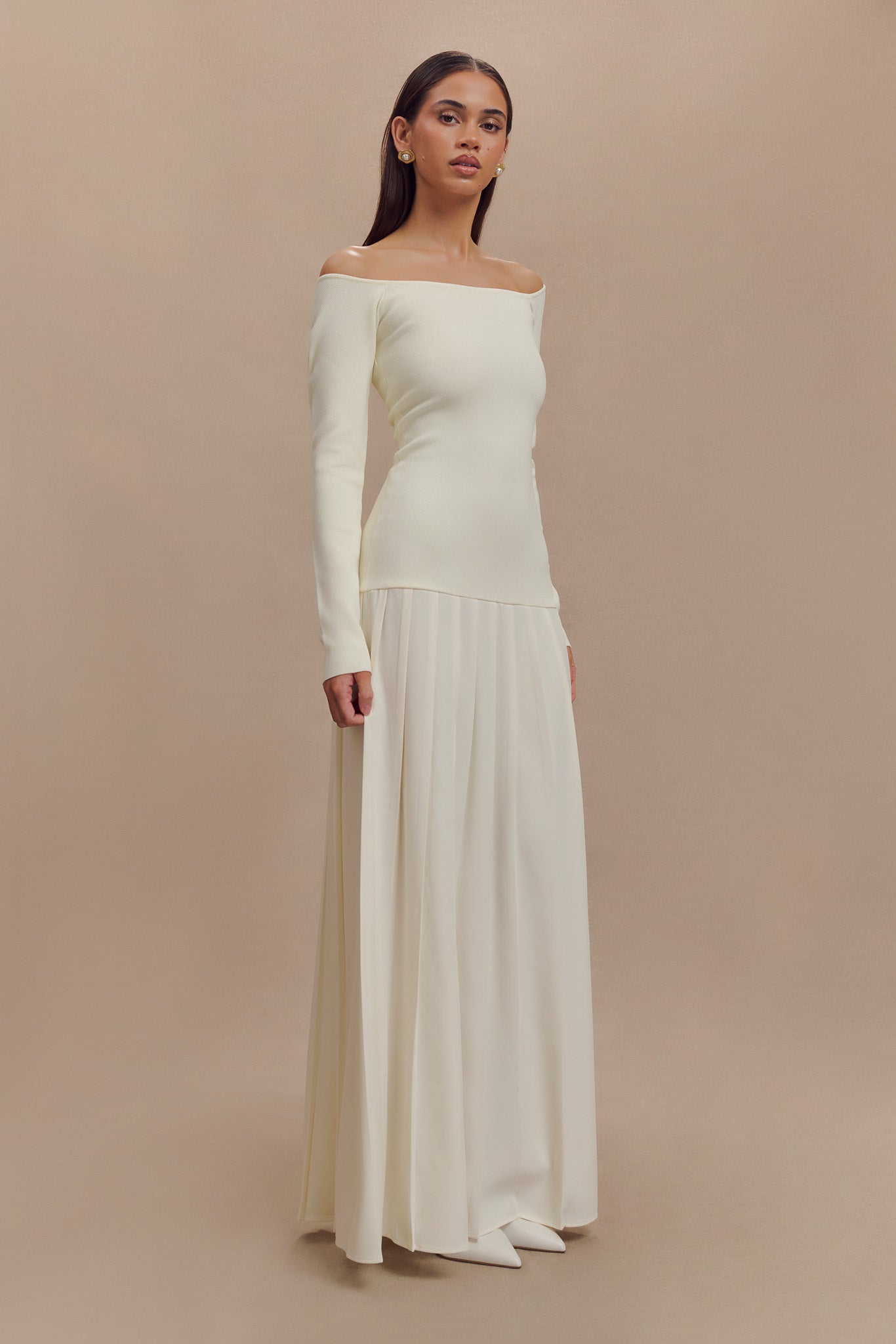Robe maxi en tricot Presley à épaules dénudées - Ivoire