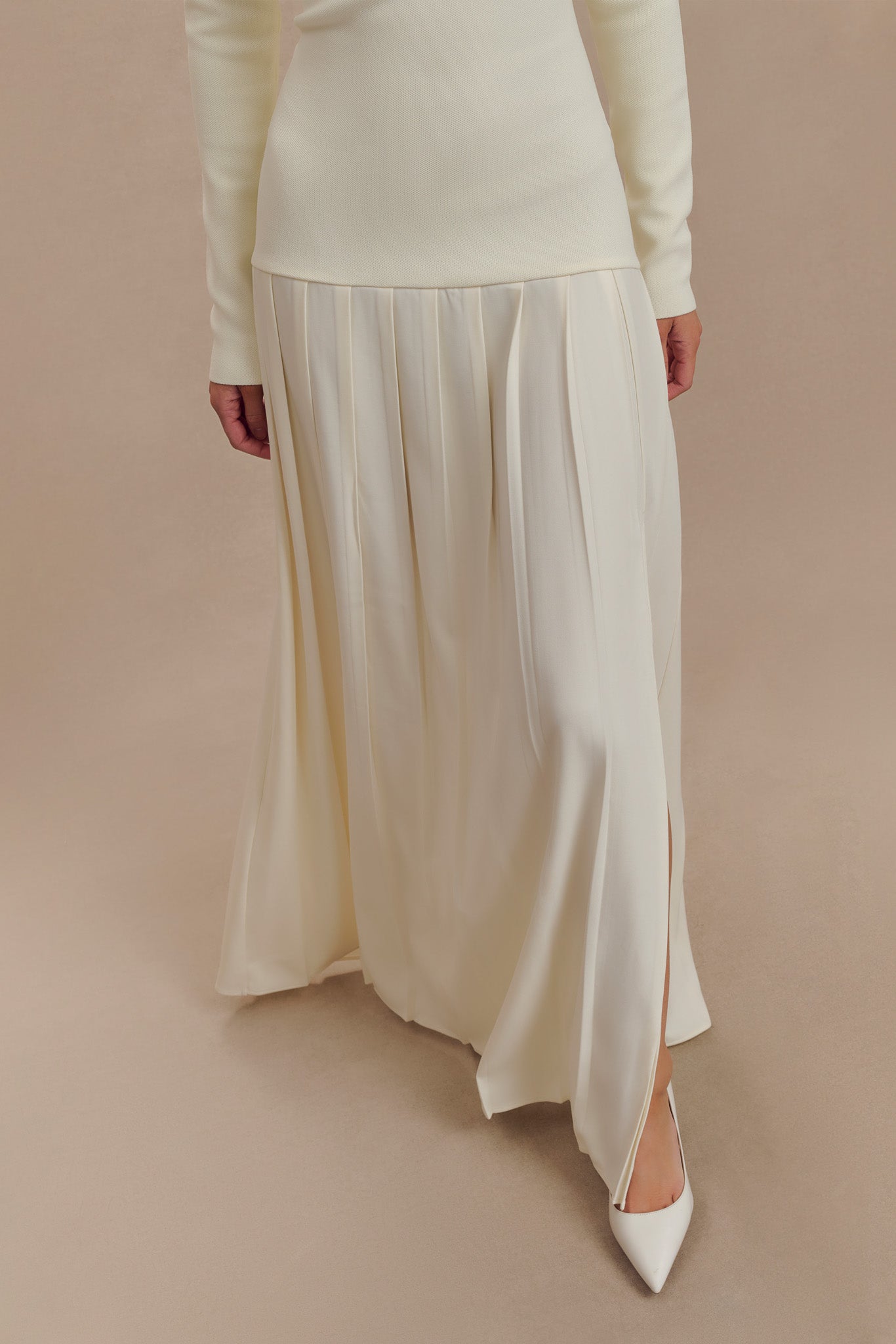 Robe maxi en tricot Presley à épaules dénudées - Ivoire