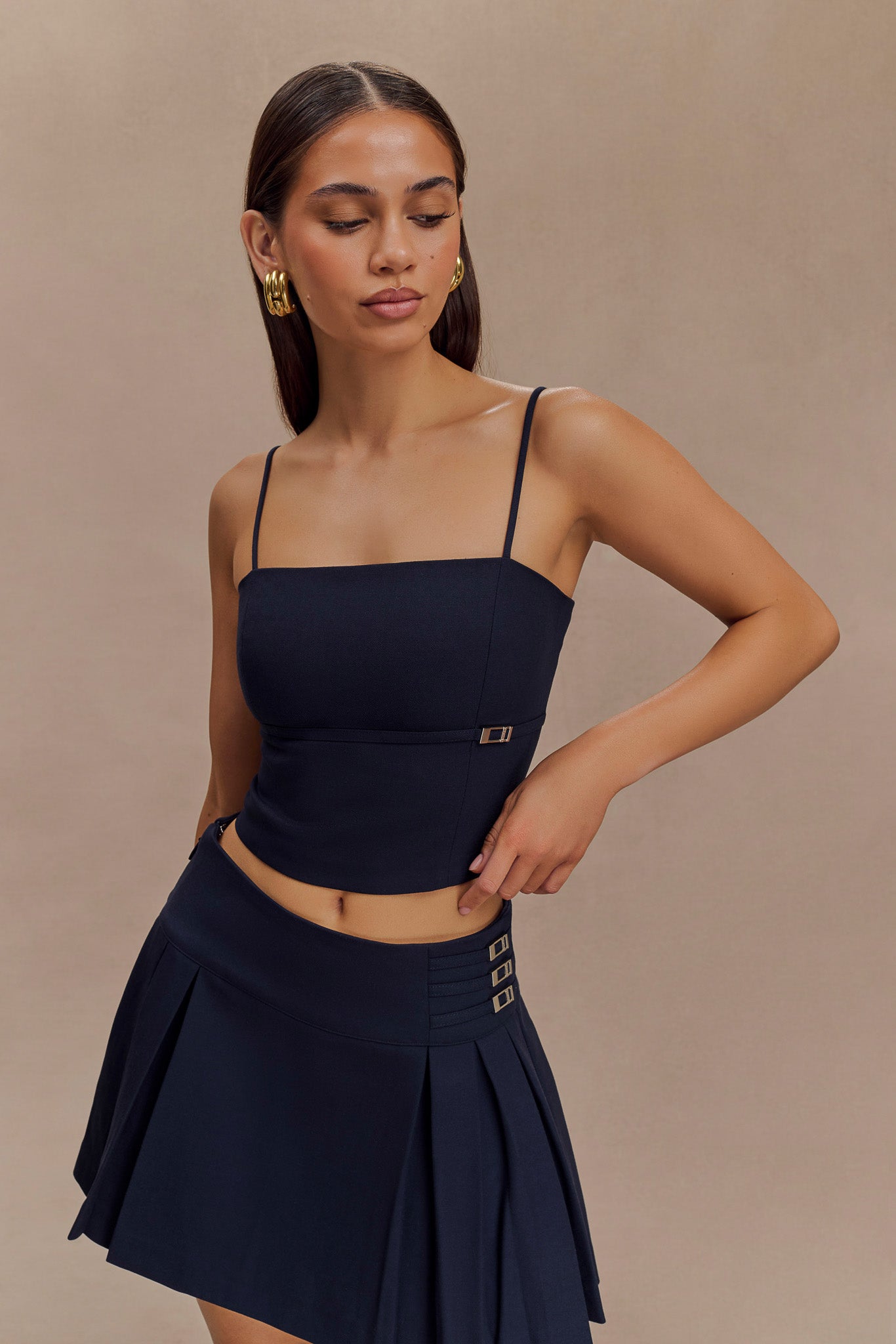 Jupe mini plissée avec boucle Angie - Bleu marine foncé