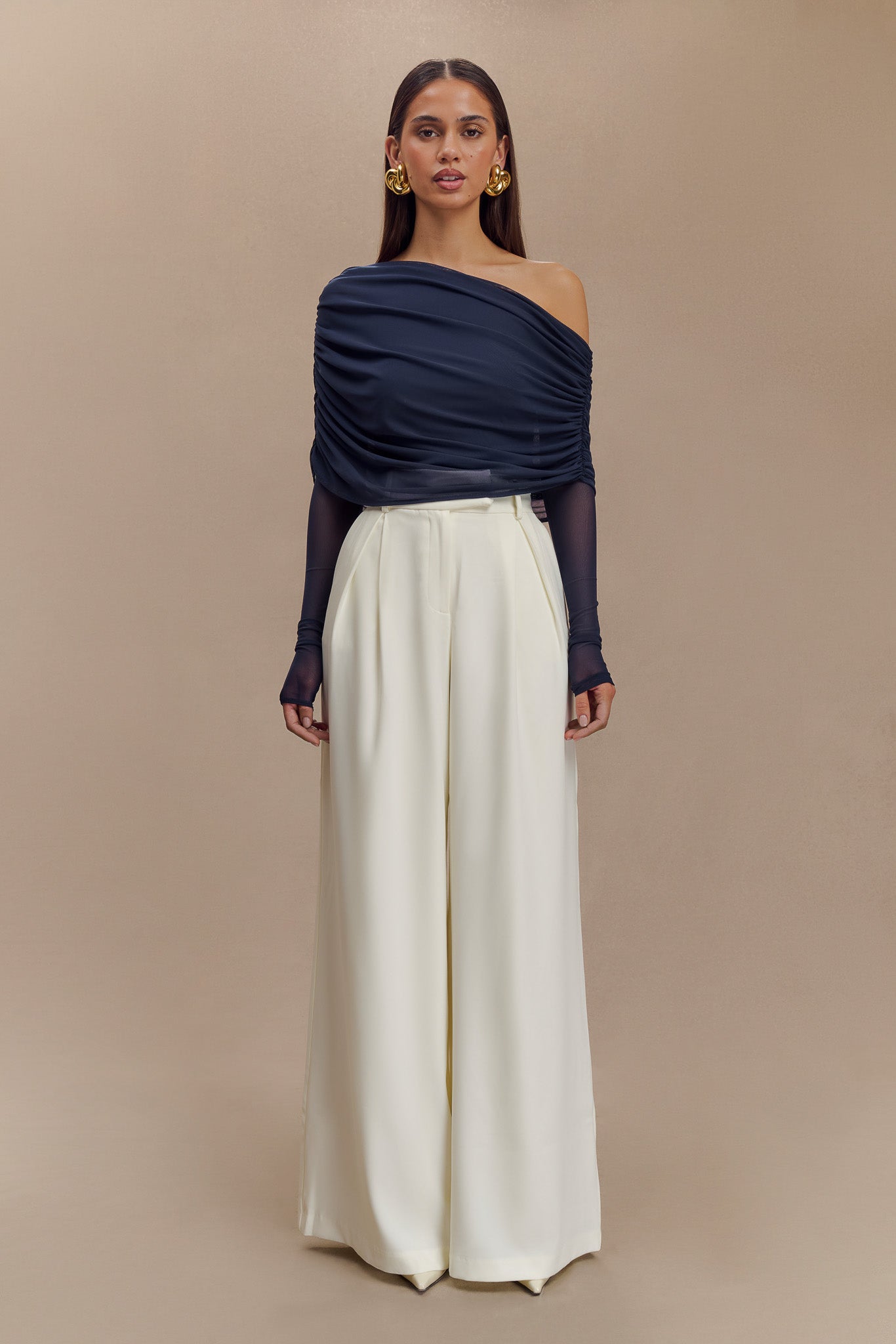 Top en maille transparente à épaules dénudées Everly - Bleu marine foncé