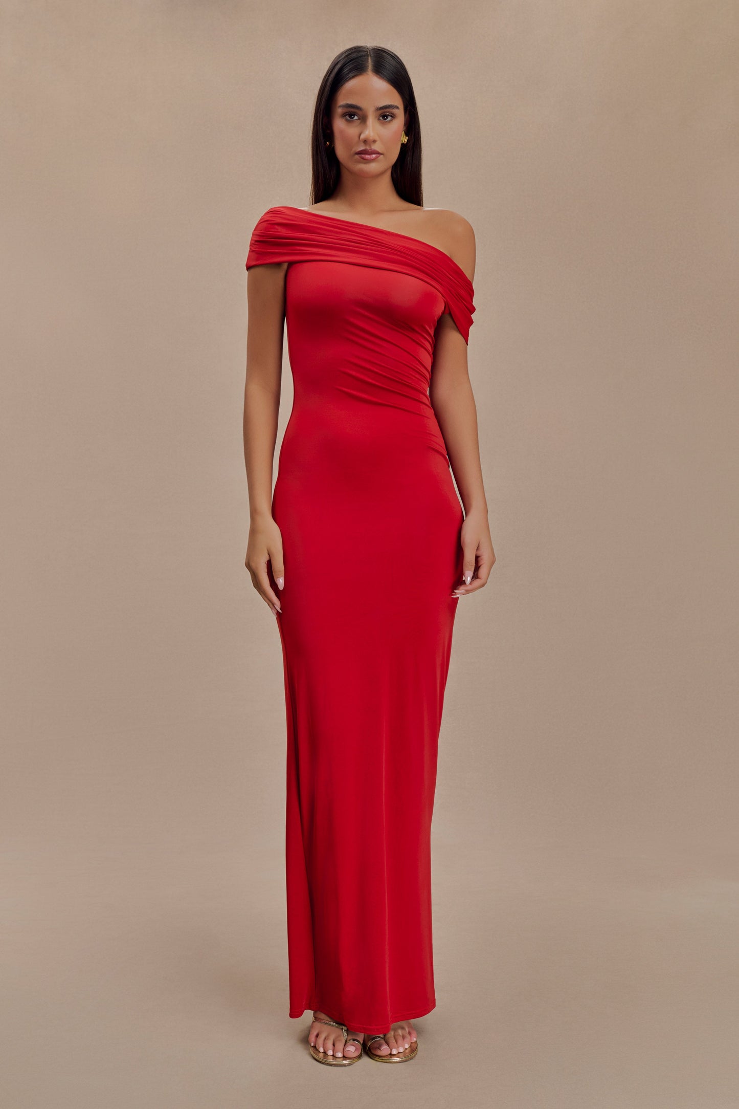 Robe Maxi Épaules Découvertes et Étroite Cassandra - Rouge