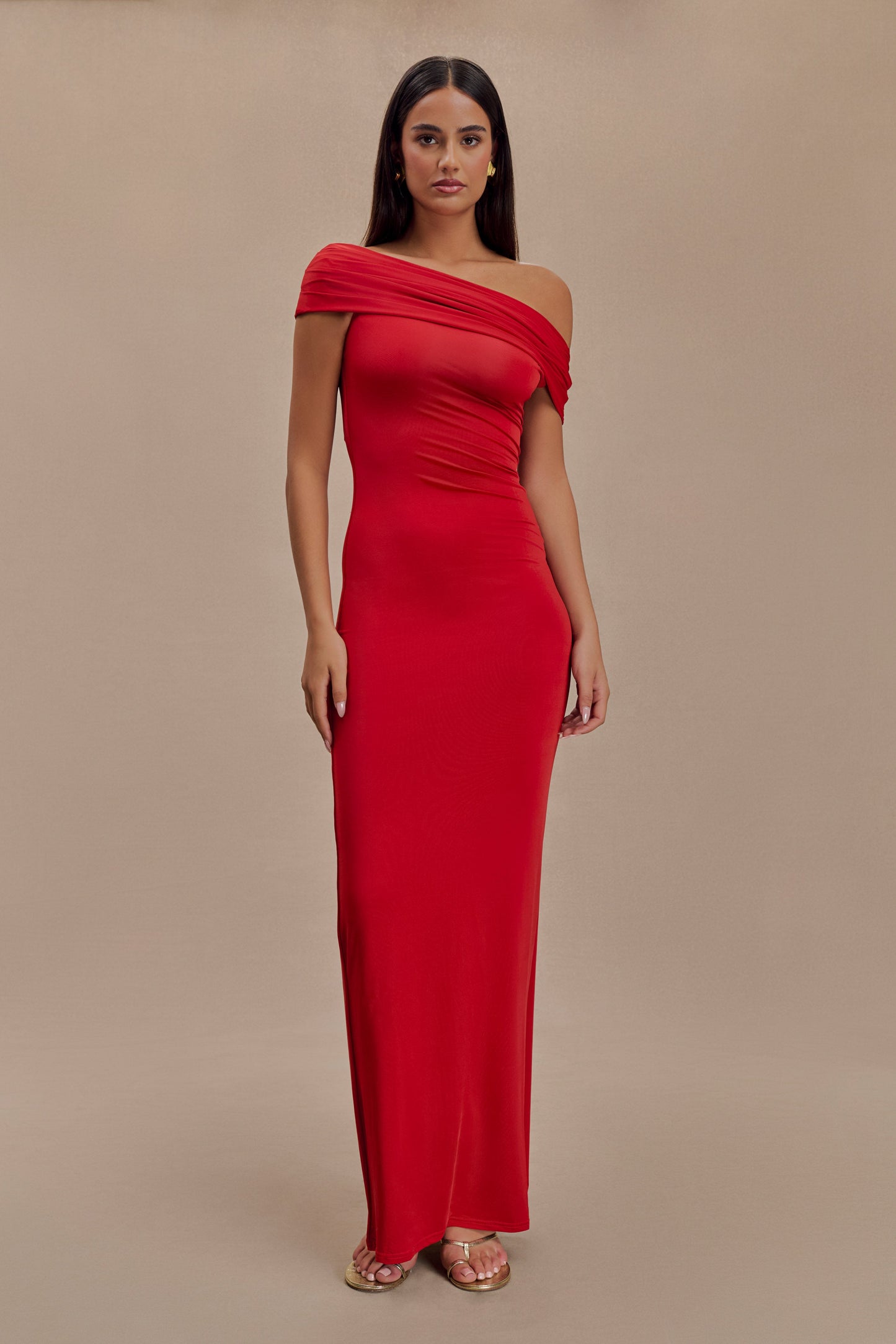 Robe Maxi Épaules Découvertes et Étroite Cassandra - Rouge