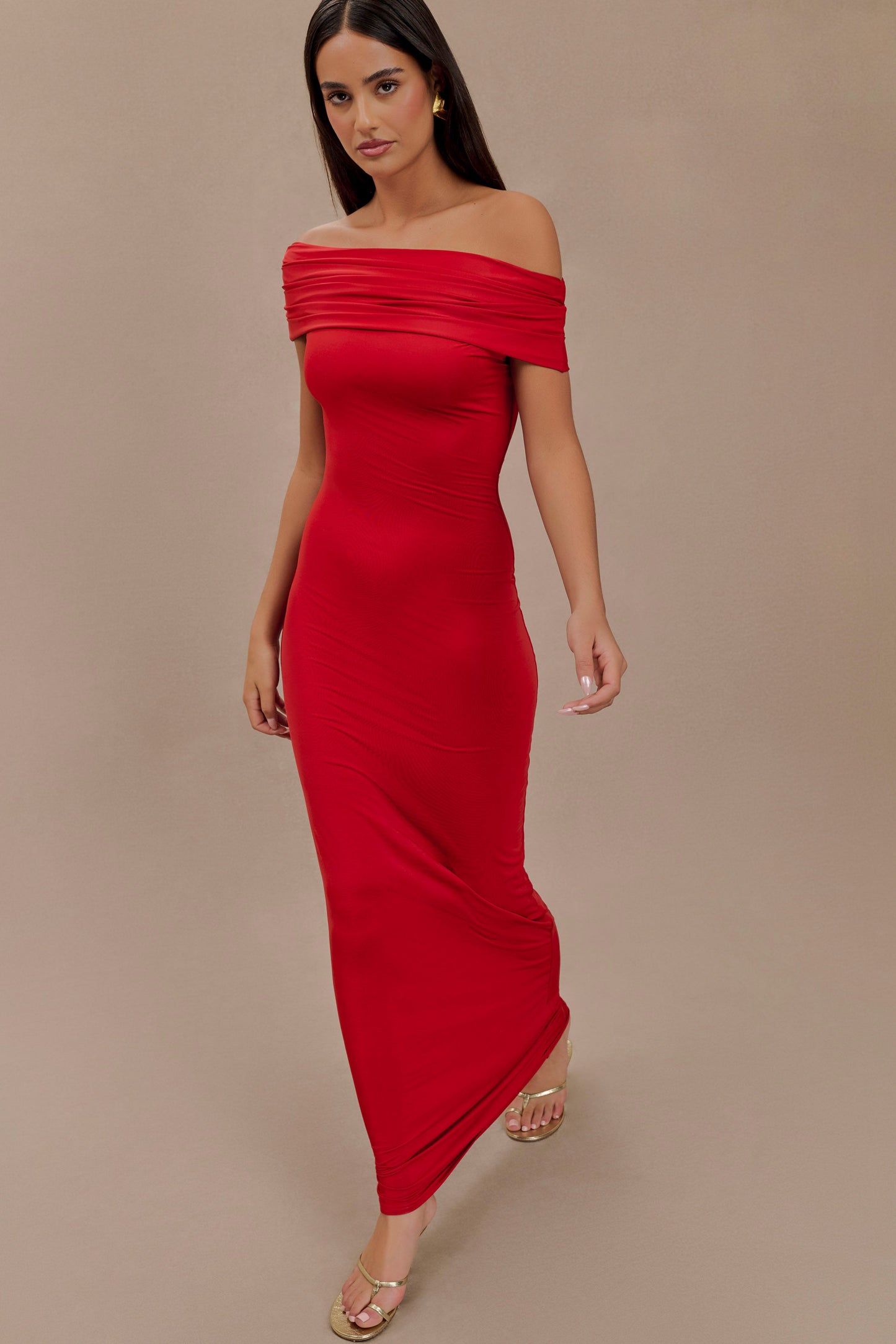 Robe Maxi Épaules Découvertes et Étroite Cassandra - Rouge
