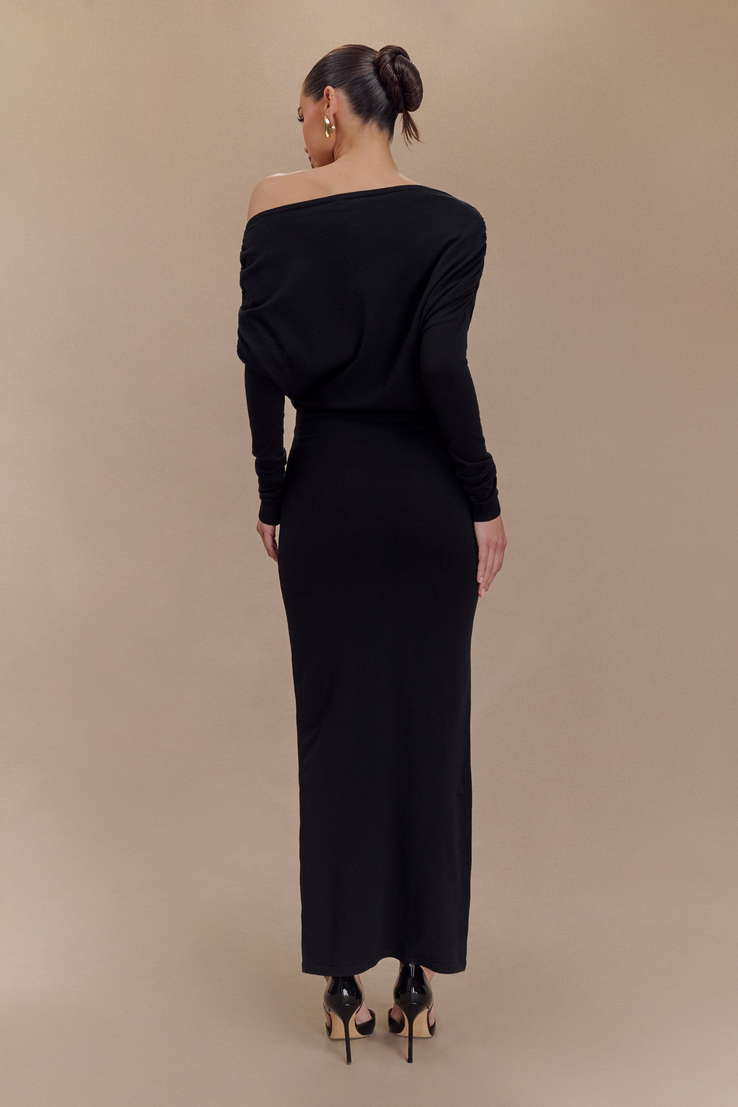 Robe mi-longue en tricot à col montant Jessie - Noir