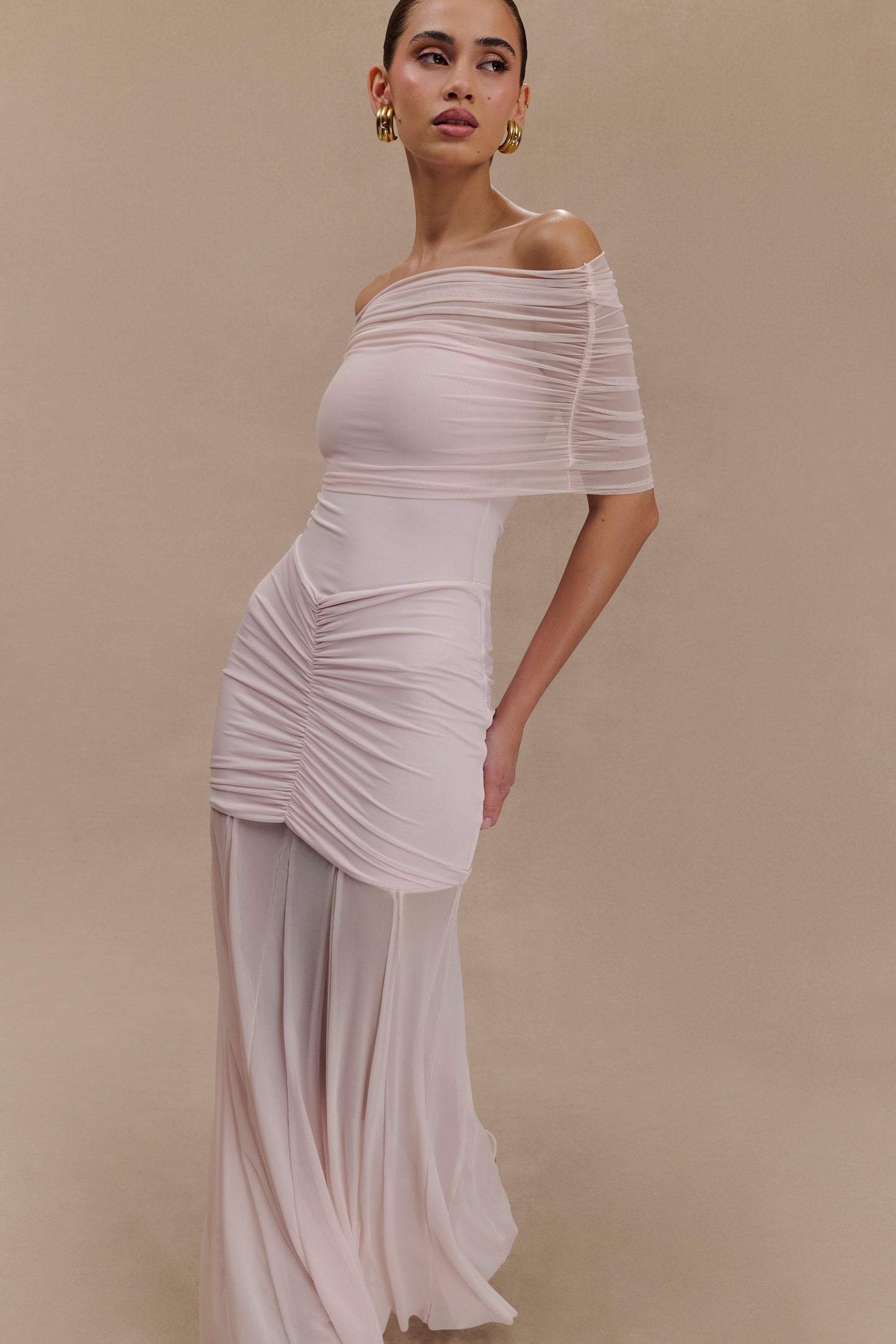 Robe Maxi Décolletée et à Manches en Mousseline et Maille - Rose Pâle