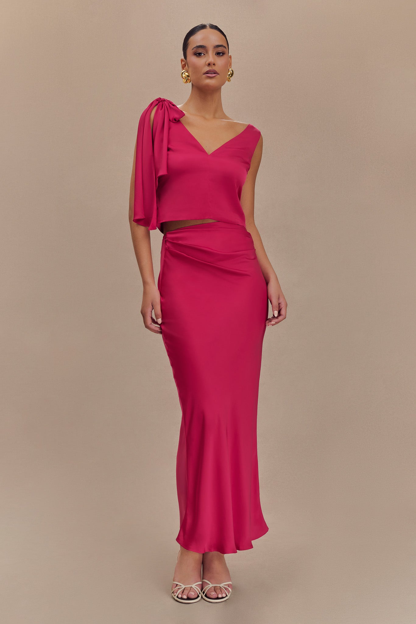 Top sans manches Nicola en satin avec détail nœud - Cerise rose