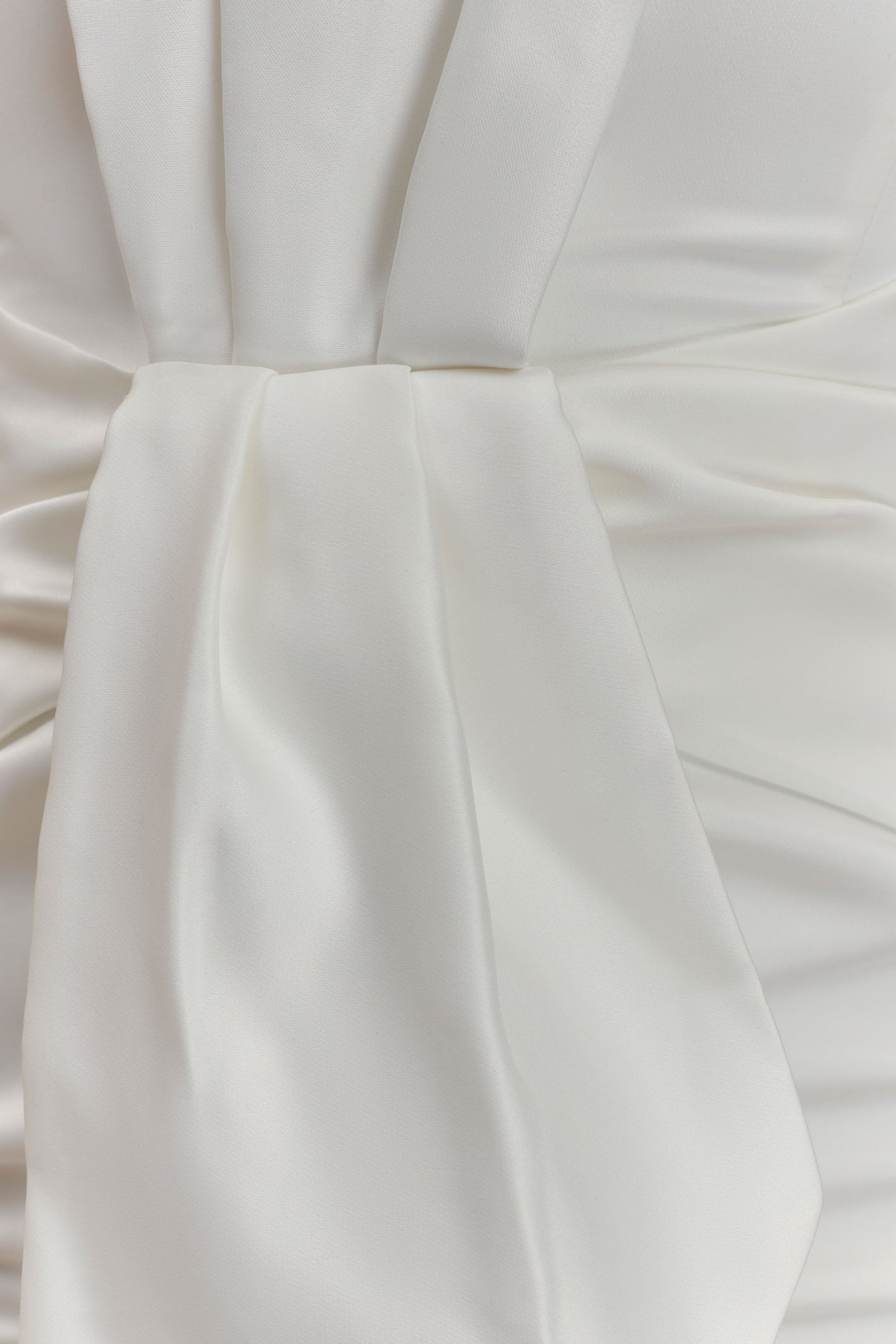 Robe Maxi en Satin Structuré Sans Bretelles Cyrill - Blanc