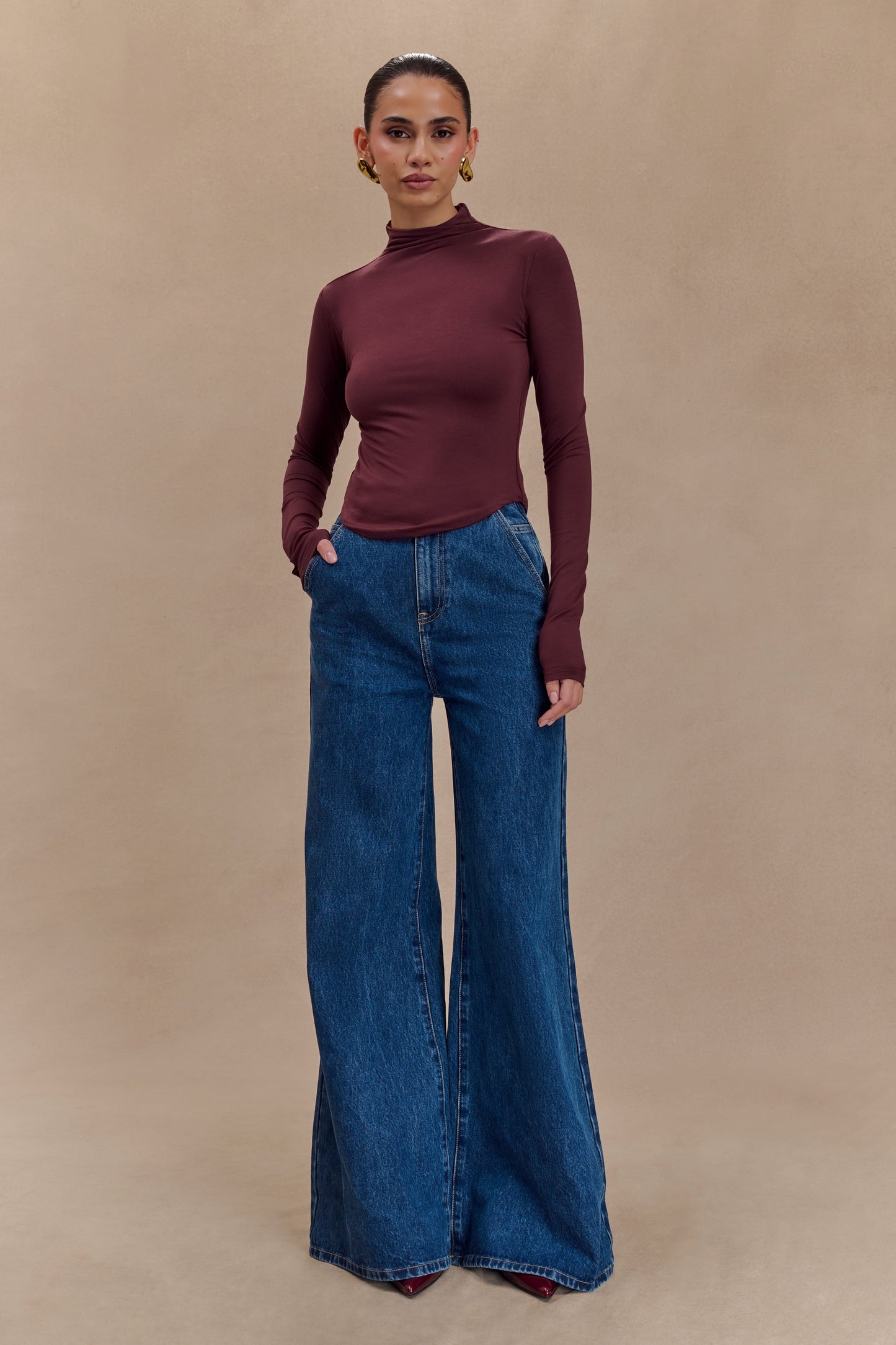 Top à manches longues en modal à col montant Ember - Brun-rouge