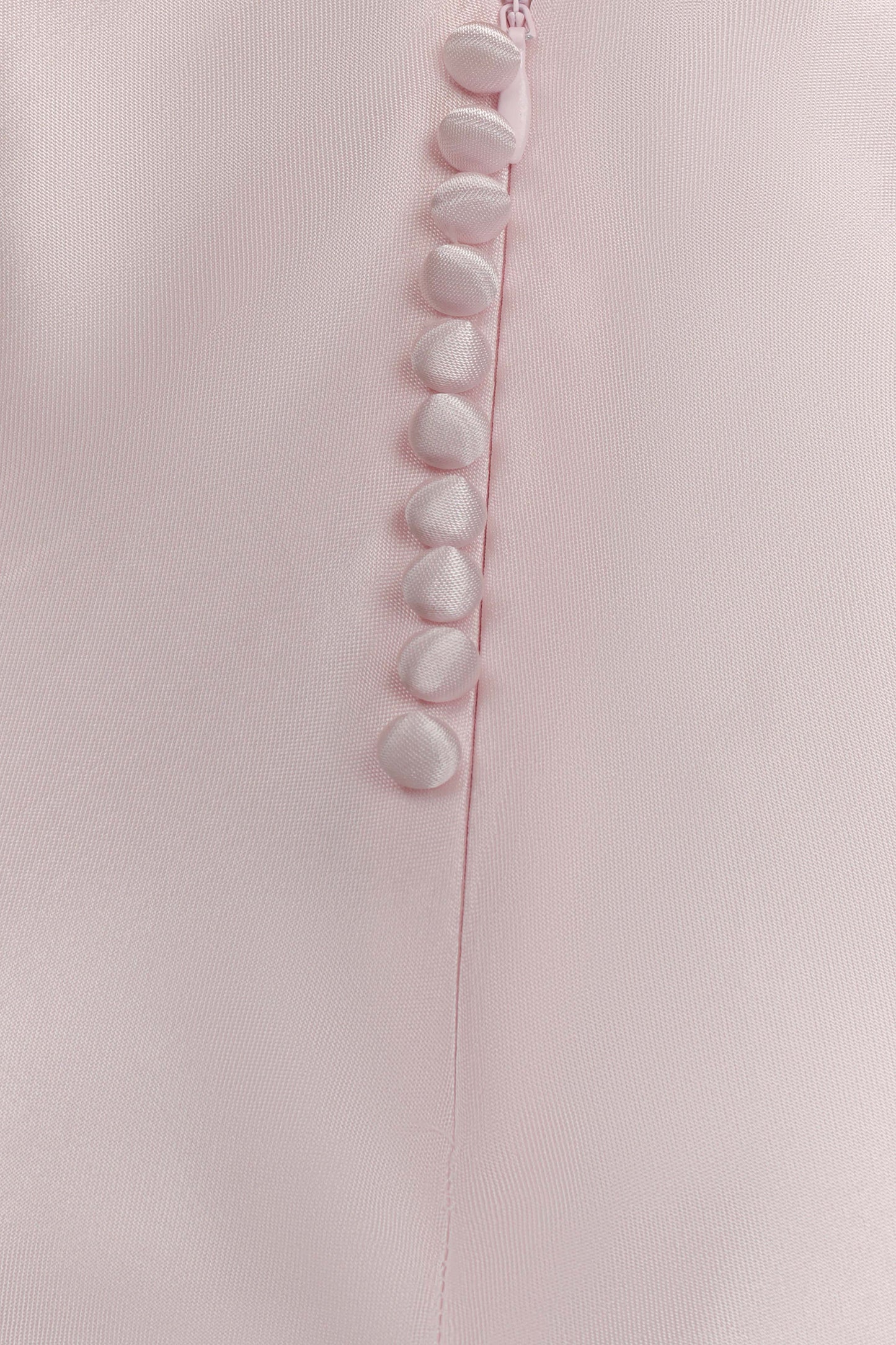 Robe longue satinée irisée à col montant Esther - Rose pâle