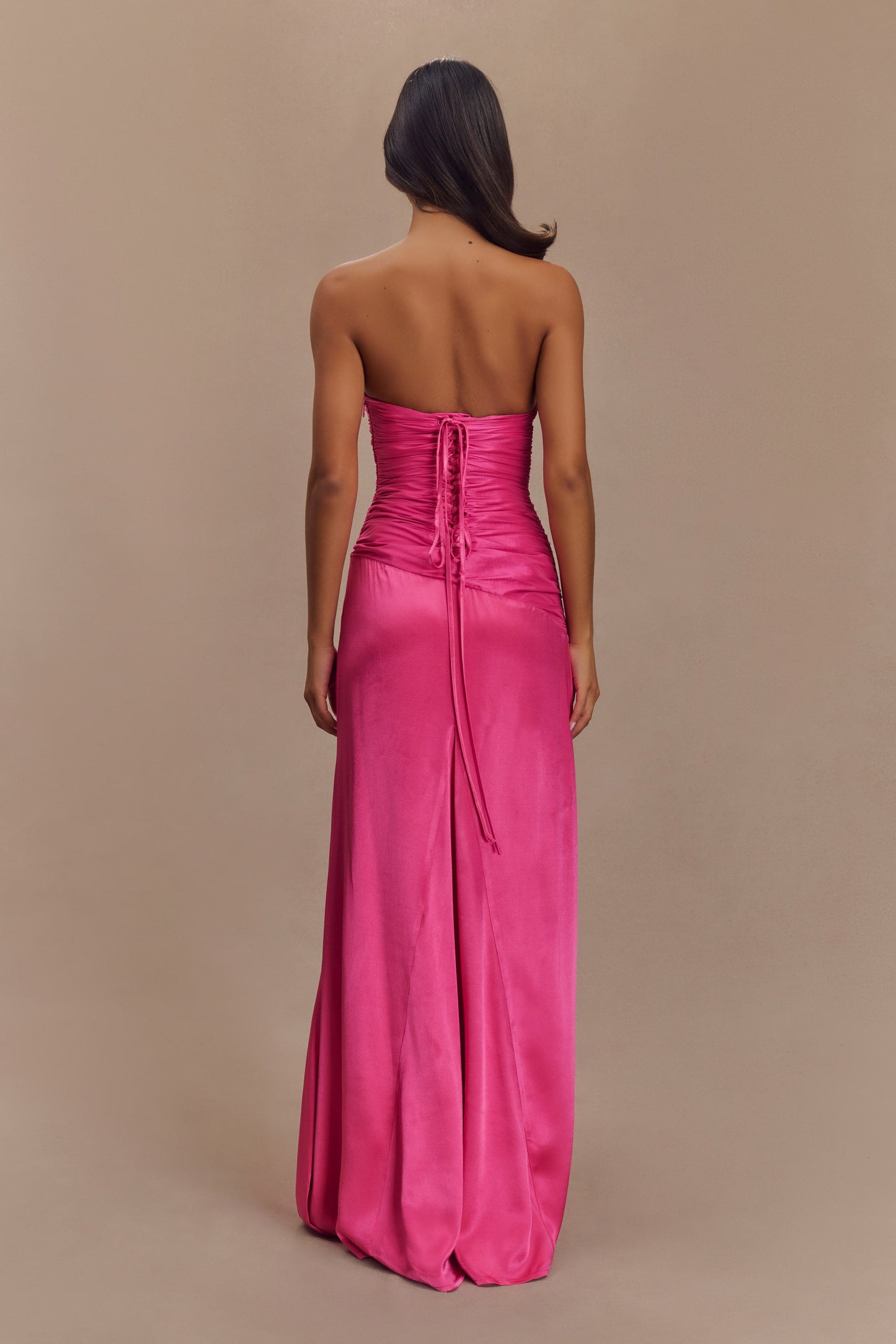 Robe maxi en taffeta Serena sans bretelles - Rose cramoisi