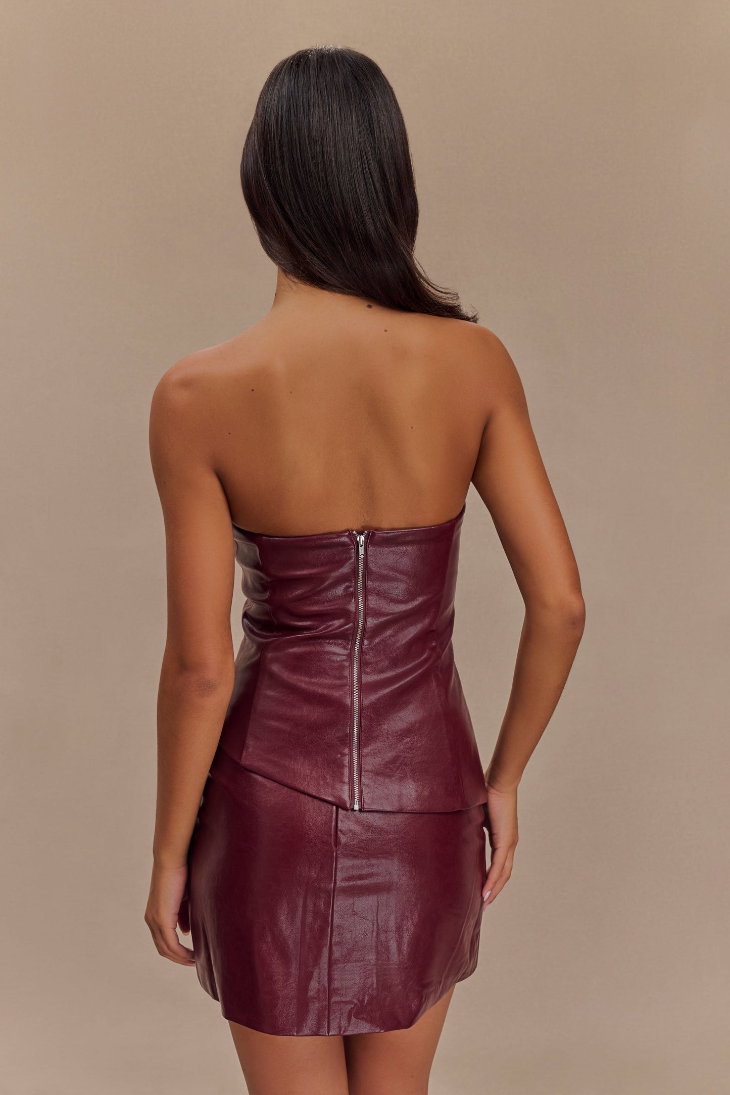 Top sans bretelles en simili cuir Allana - Rouge cerise