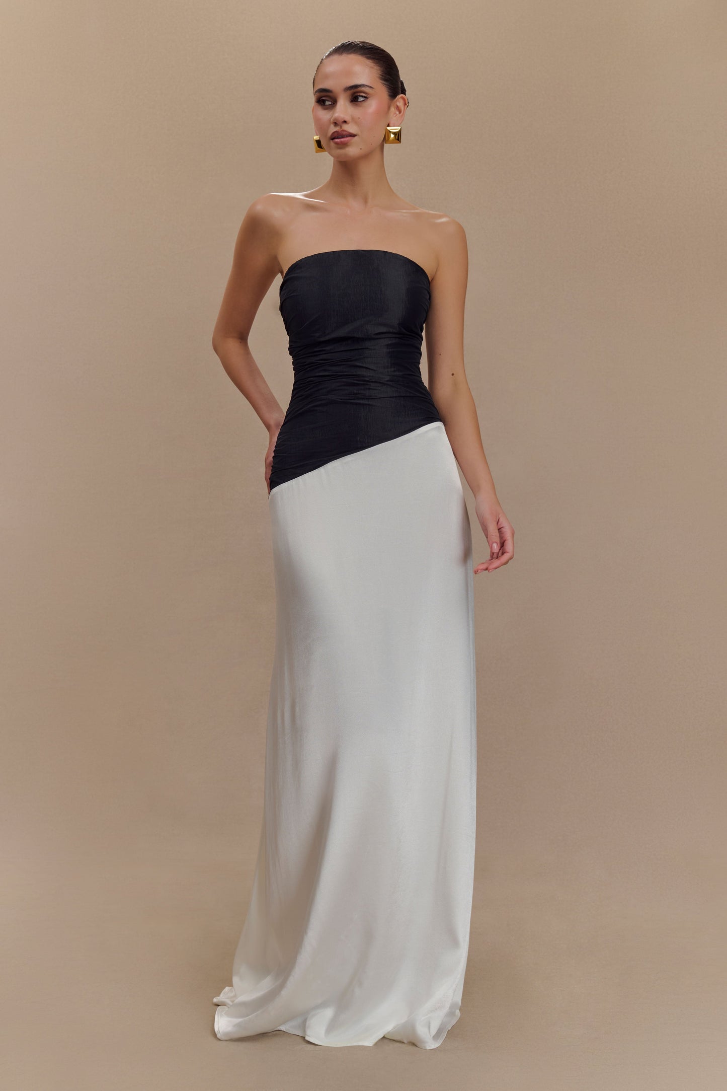 Serena Robe Maxi en Taffetas Sans Bretelles - Blanc/Noir