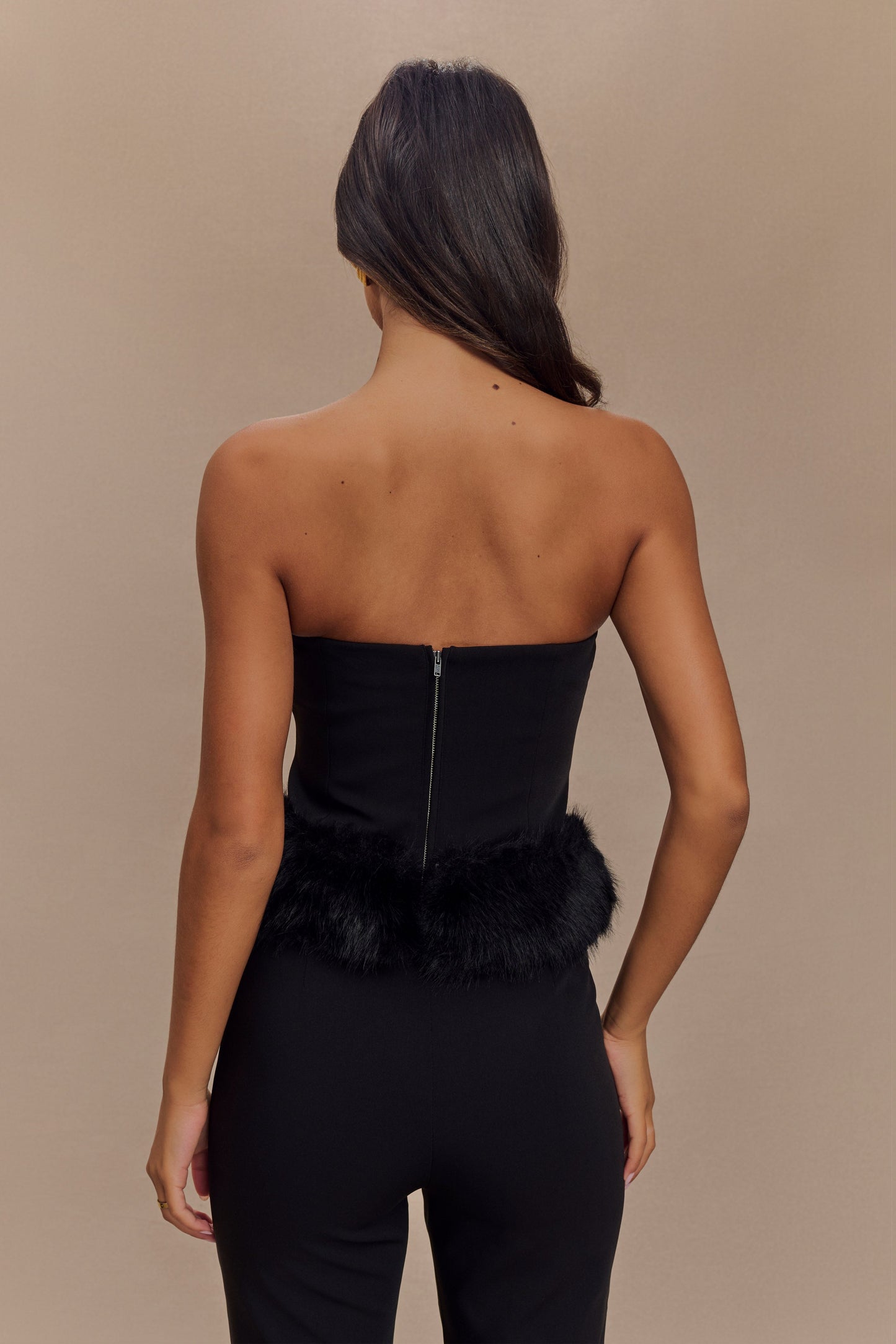 Top sans bretelles en fausse fourrure Jacklyn - Noir