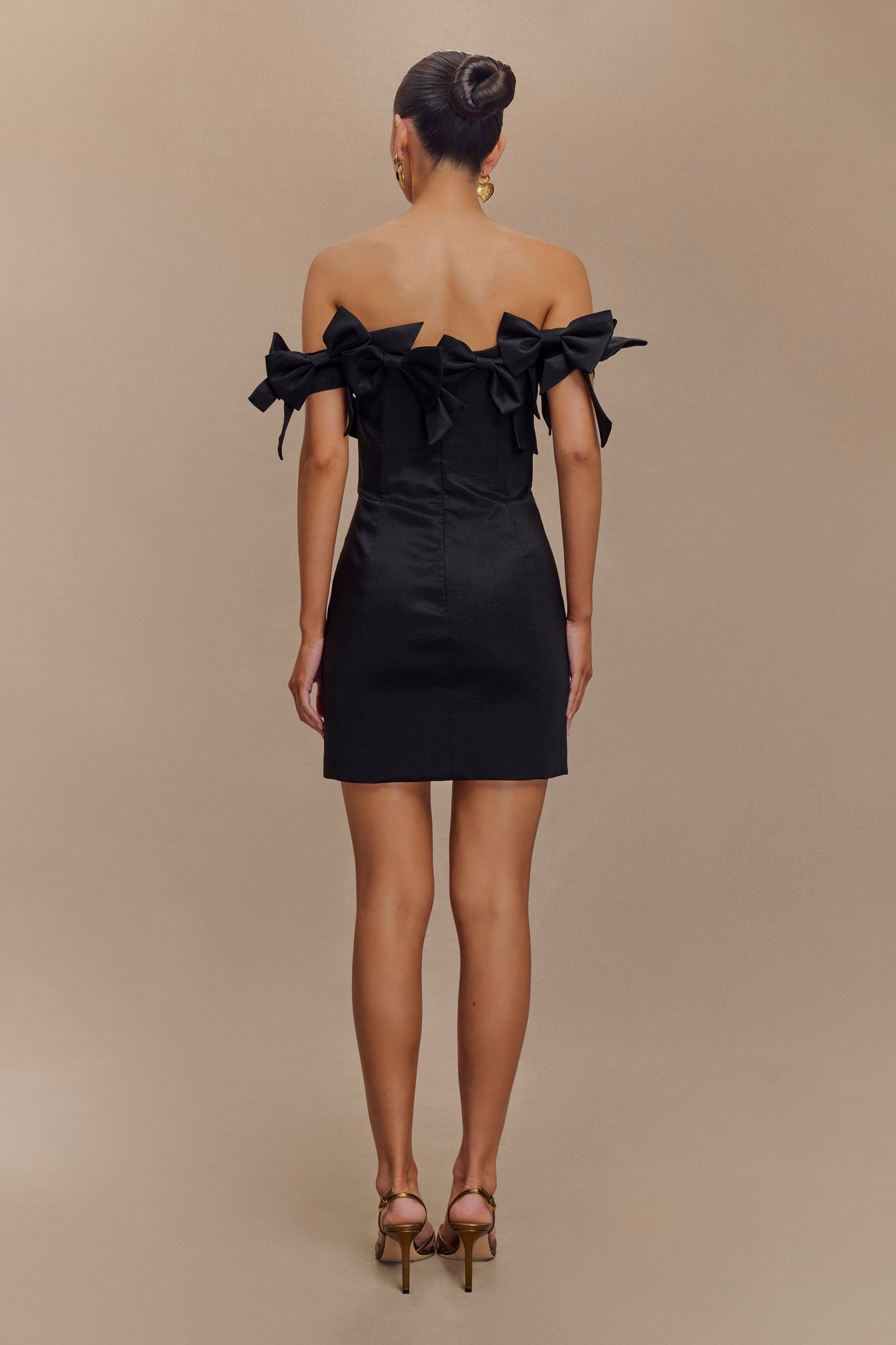 Mini-robe rose sans bretelles avec nœud - Noir