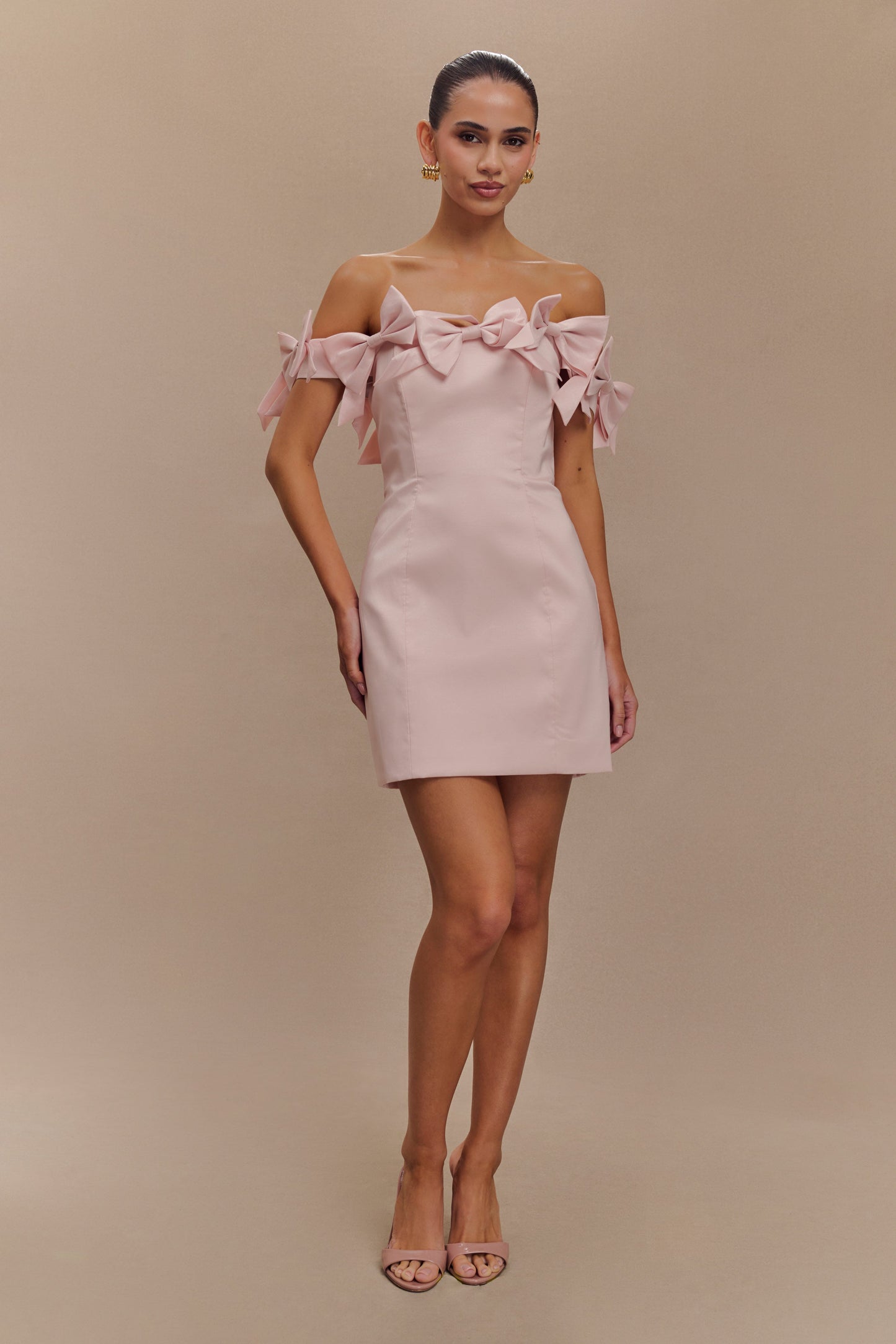 Mini-robe rose sans bretelles avec nœud - Rose poudré