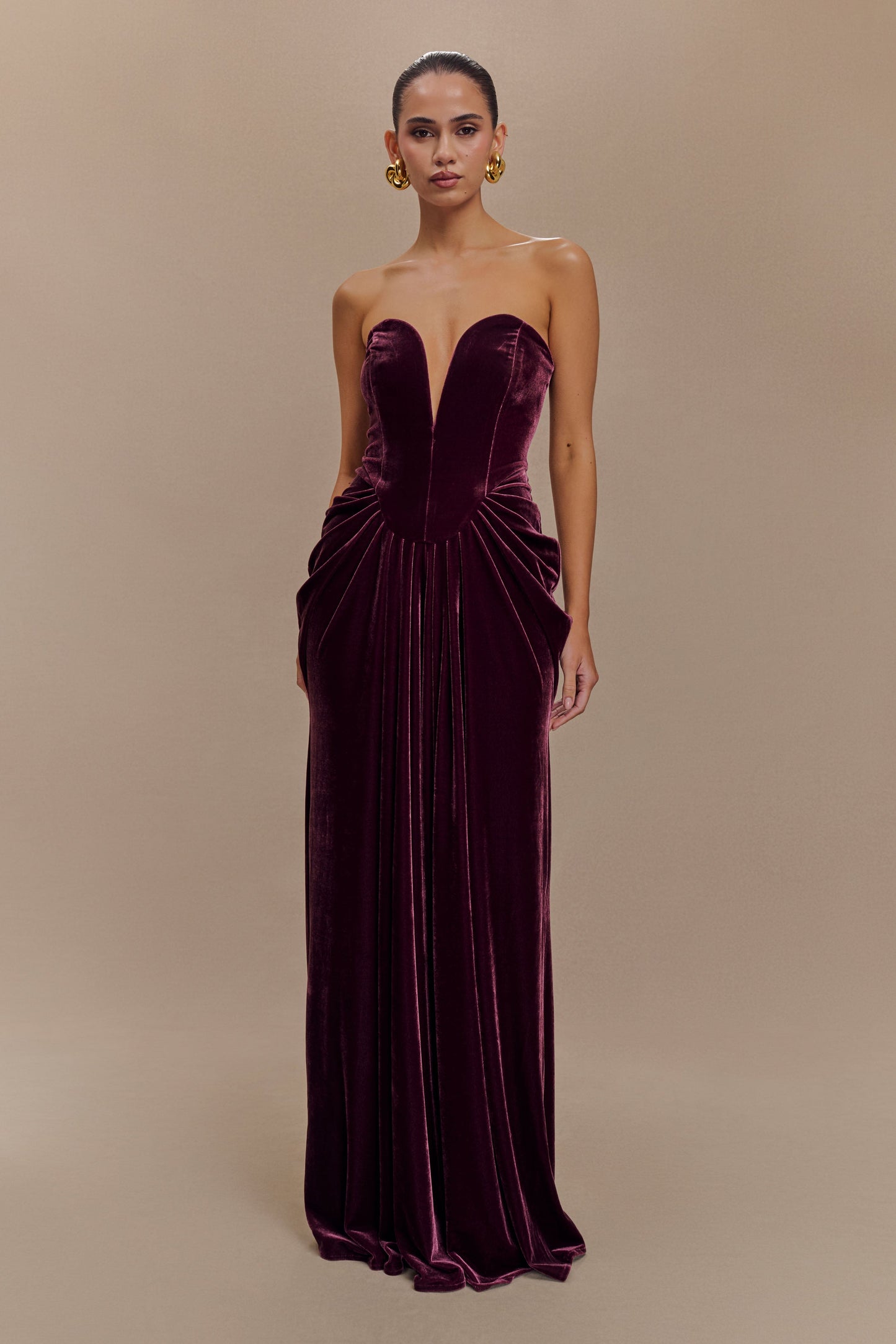 Paige Robe Maxi en Velours Sans Bretelles - Prune