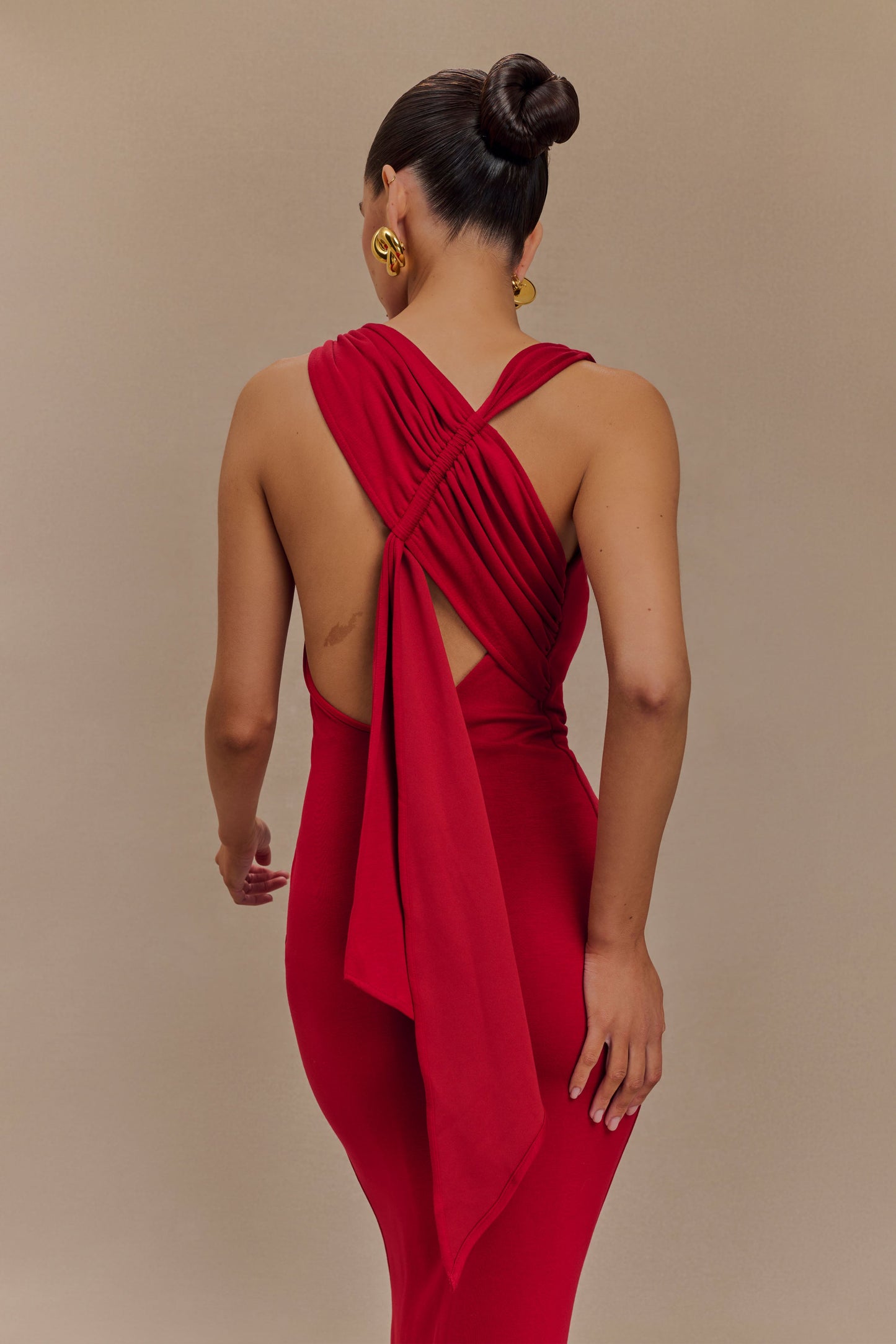 Robe midi asymétrique en jersey scuba Catelyn - Rubis