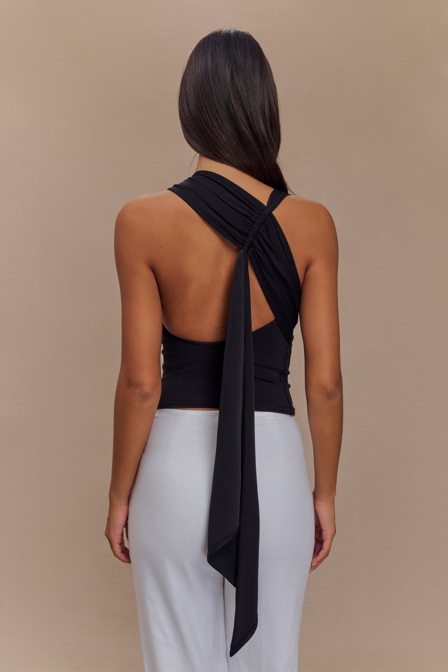 Top asymétrique en jersey scuba Catelyn - Noir