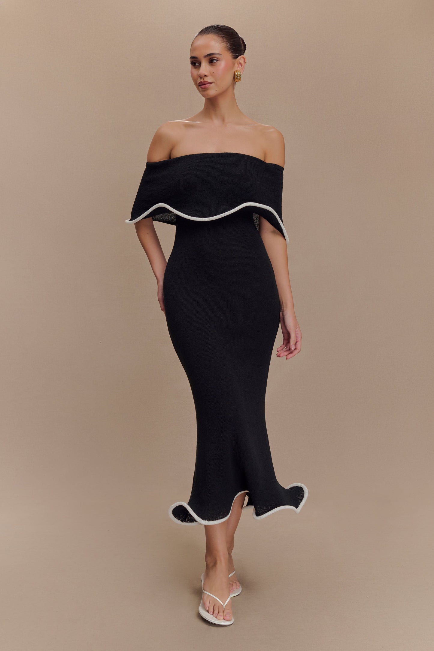 Robe mi-longue en jersey Molly à épaules dénudées - Noir/Blanc