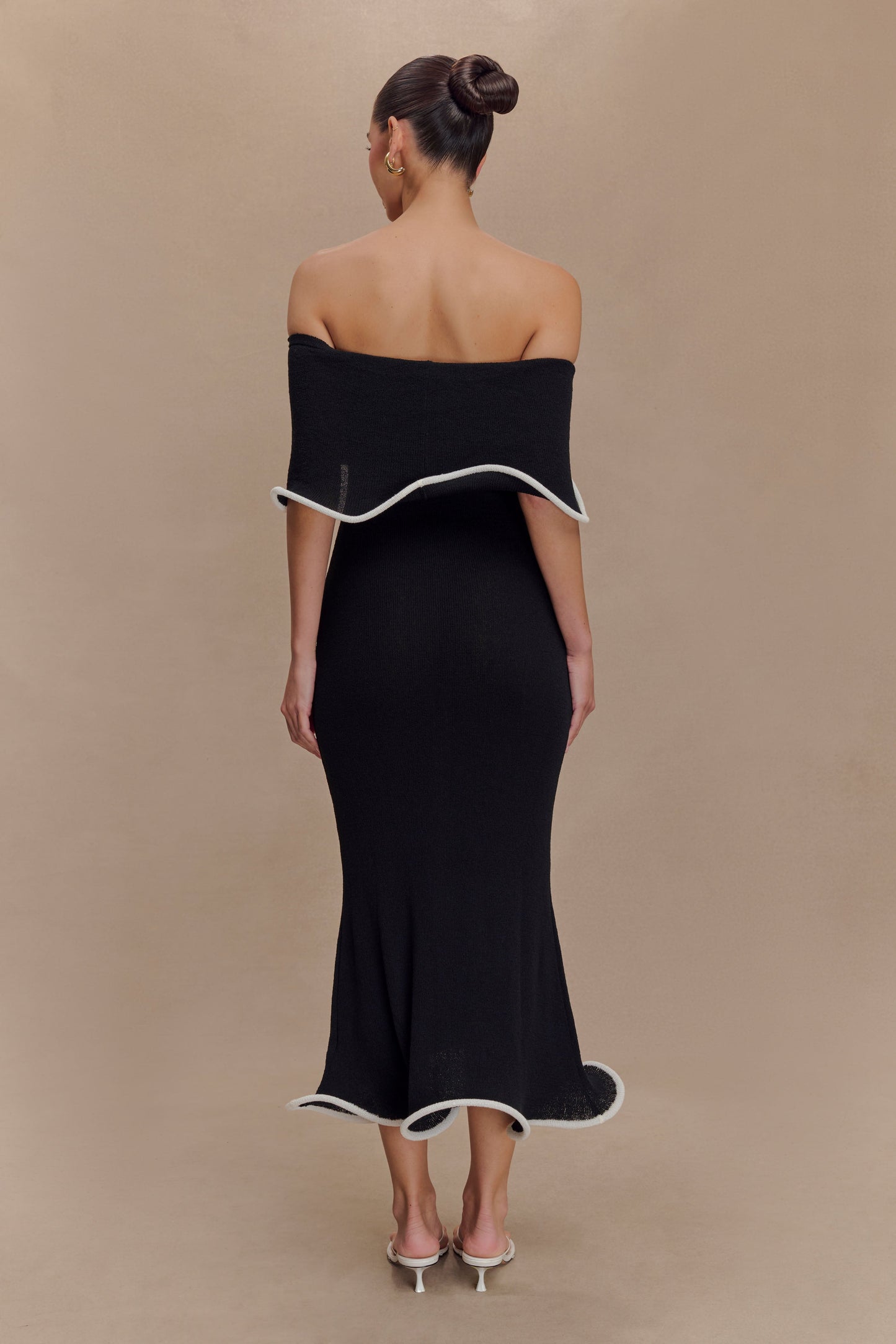 Robe mi-longue en jersey Molly à épaules dénudées - Noir/Blanc