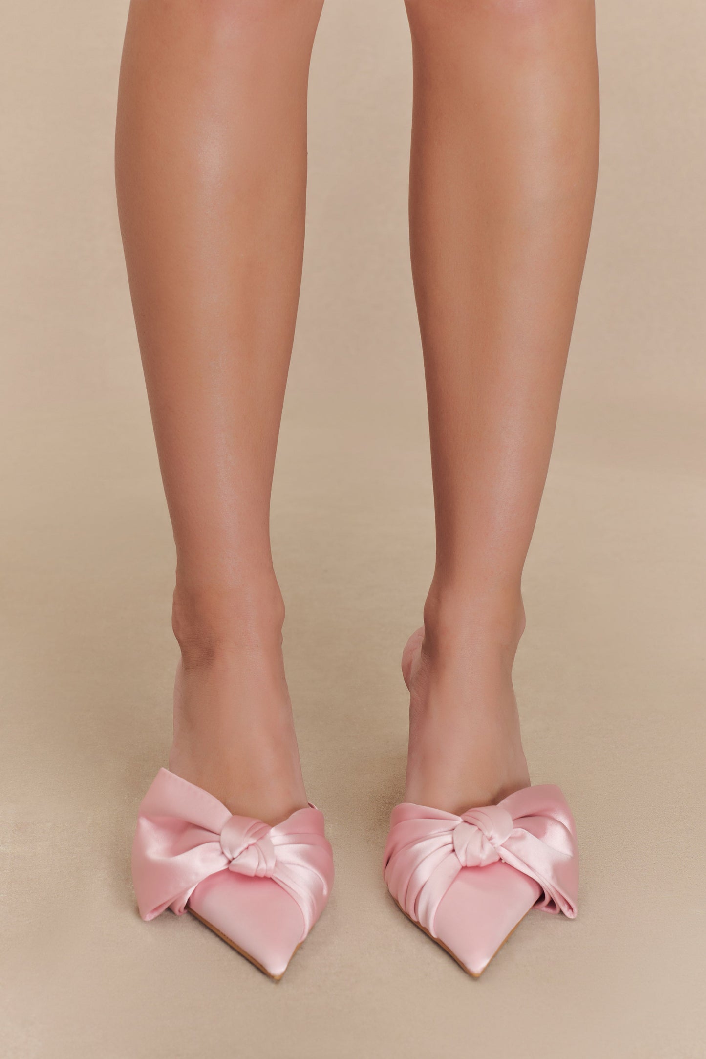 Elena, talons satinés à nœud pointus - Rose pastel