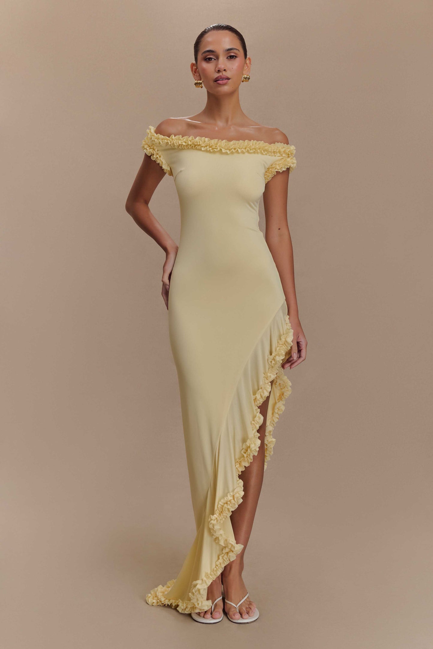 Robe midi à volants et épaules dénudées Arielle - Citron pastel