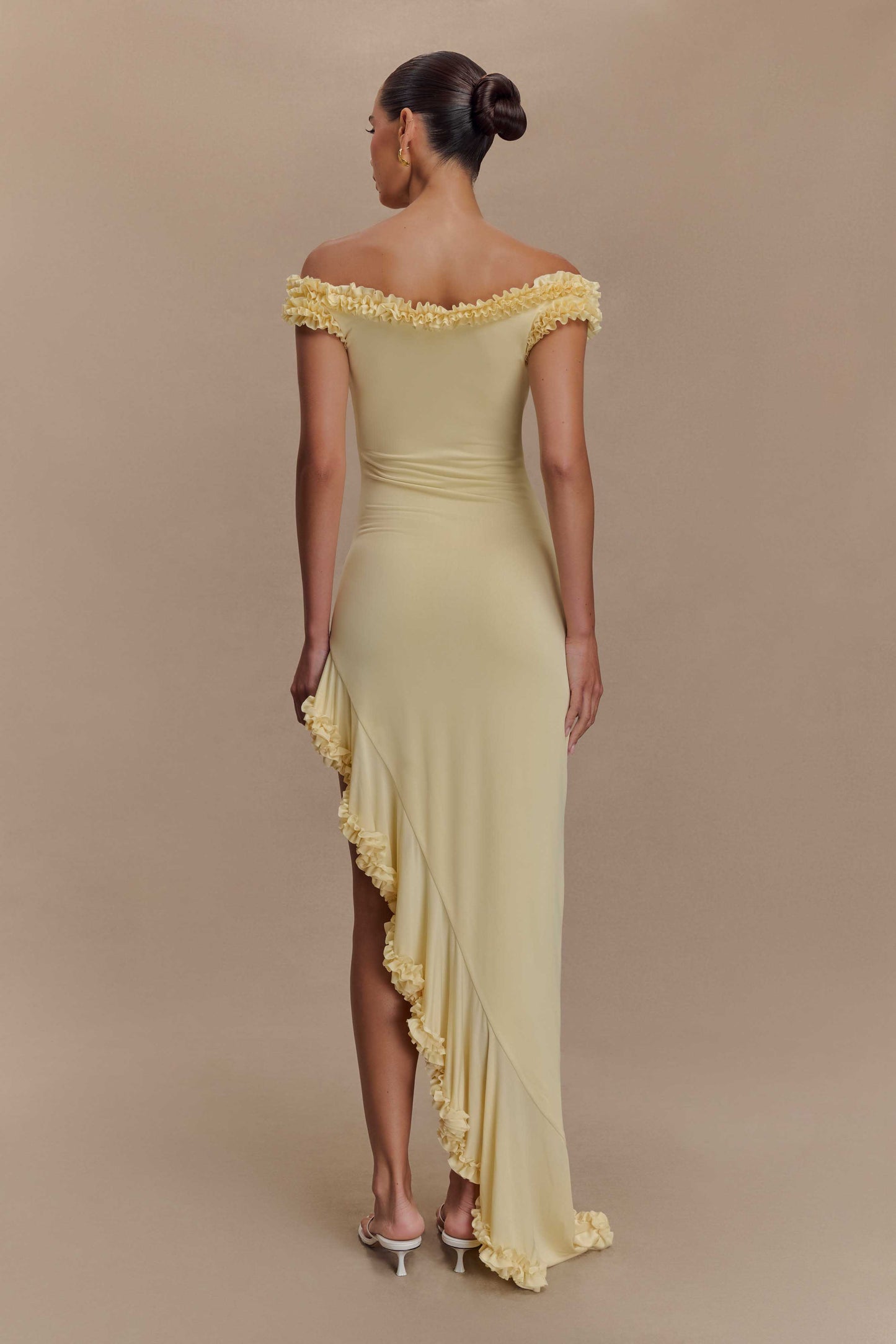 Robe midi à volants et épaules dénudées Arielle - Citron pastel