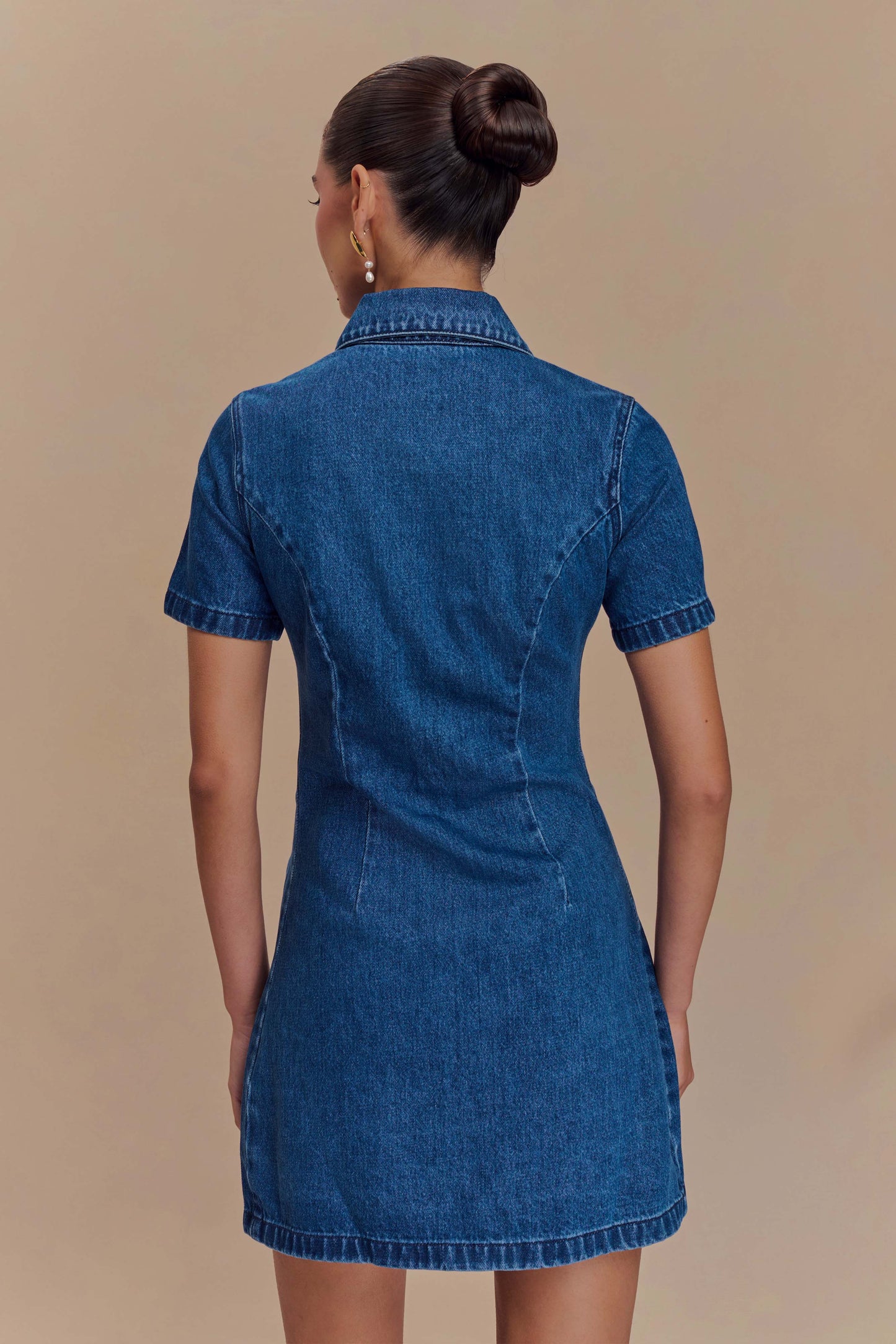 Mini-robe en jean à boutons Leighton - Bleu foncé
