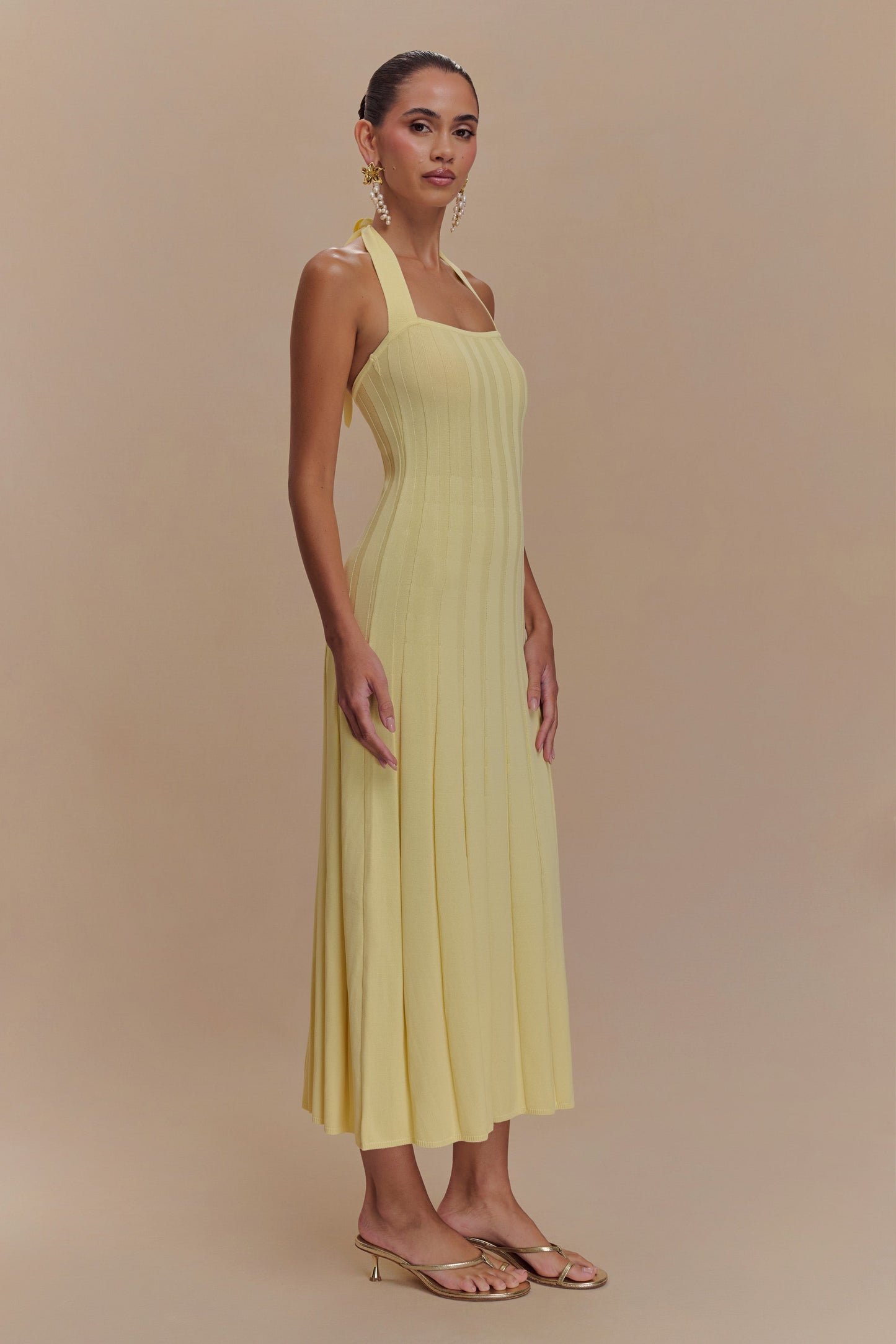 Jacqui Robe Mi-Longue en Tricot à Manches Frangées - Citron