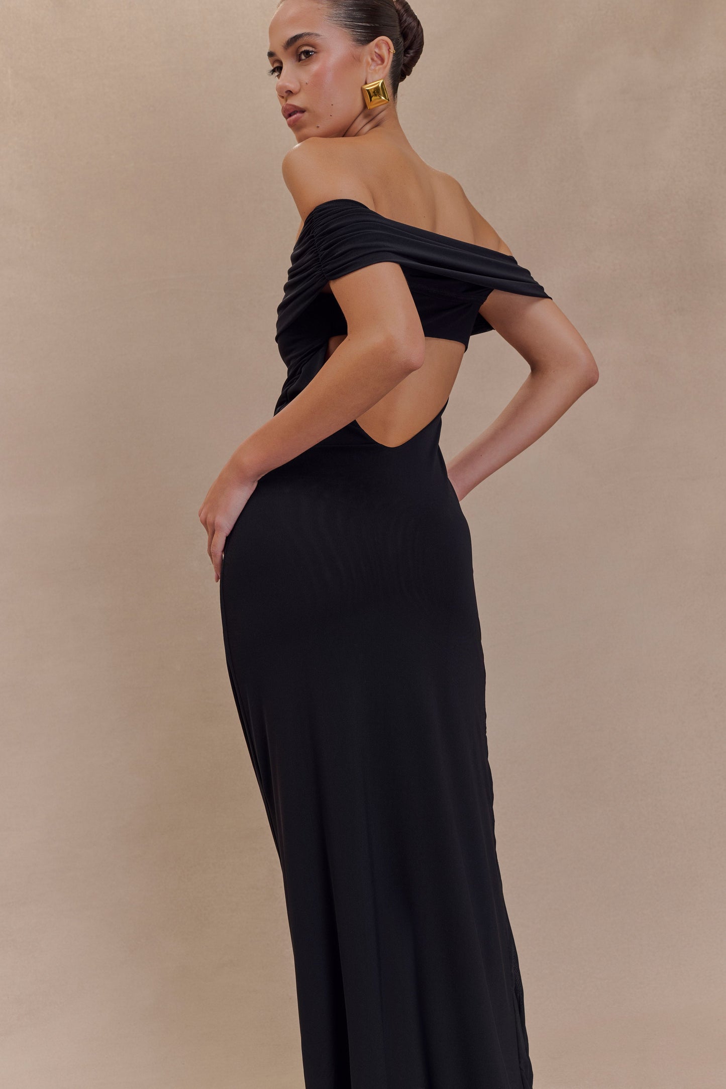 Audrey Robe Maxi en Maille à Manches Décolletées - Noir